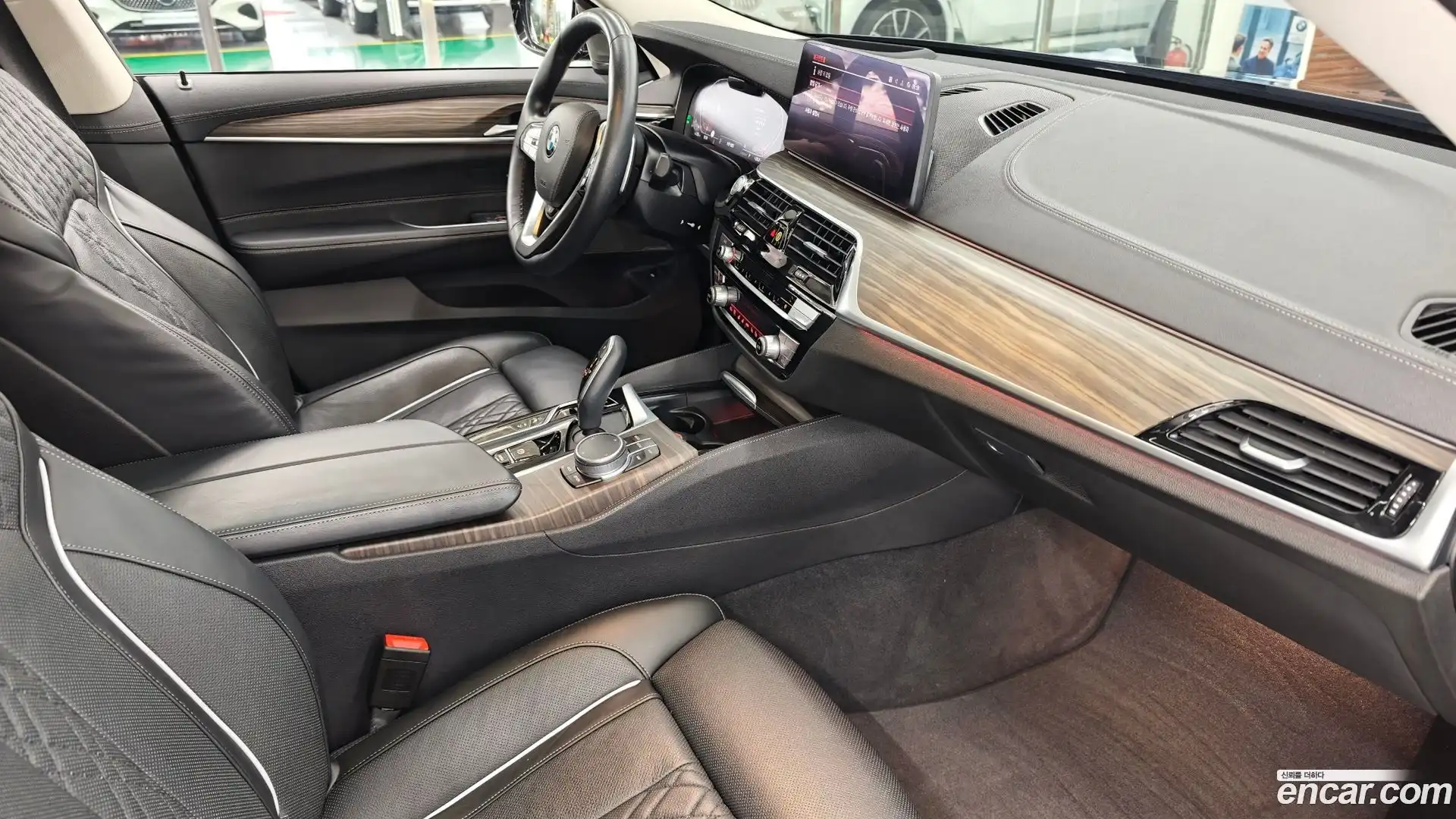 Gran Turismo BMW 2022.1-OPTION-024