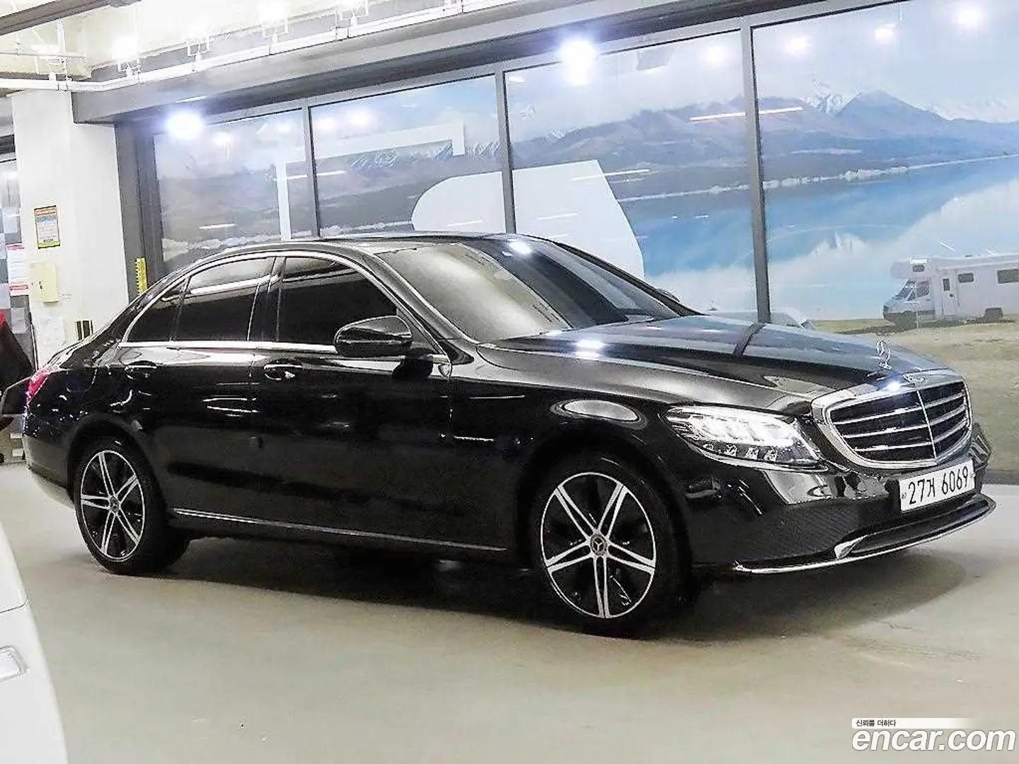 Main__Slider__Photo:C-Class Mercedes-Benz 2019.5-0