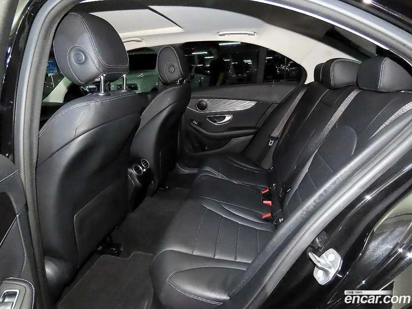 C-Class Mercedes-Benz 2019.5-INNER-007
