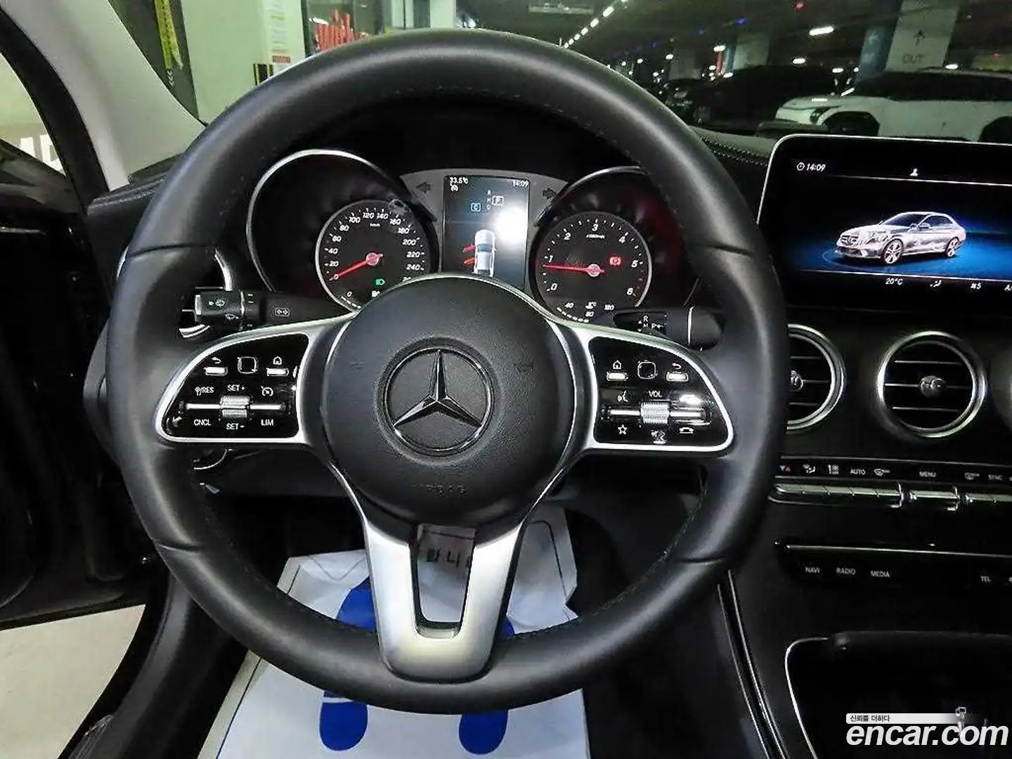 C-Class Mercedes-Benz 2019.5-INNER-008