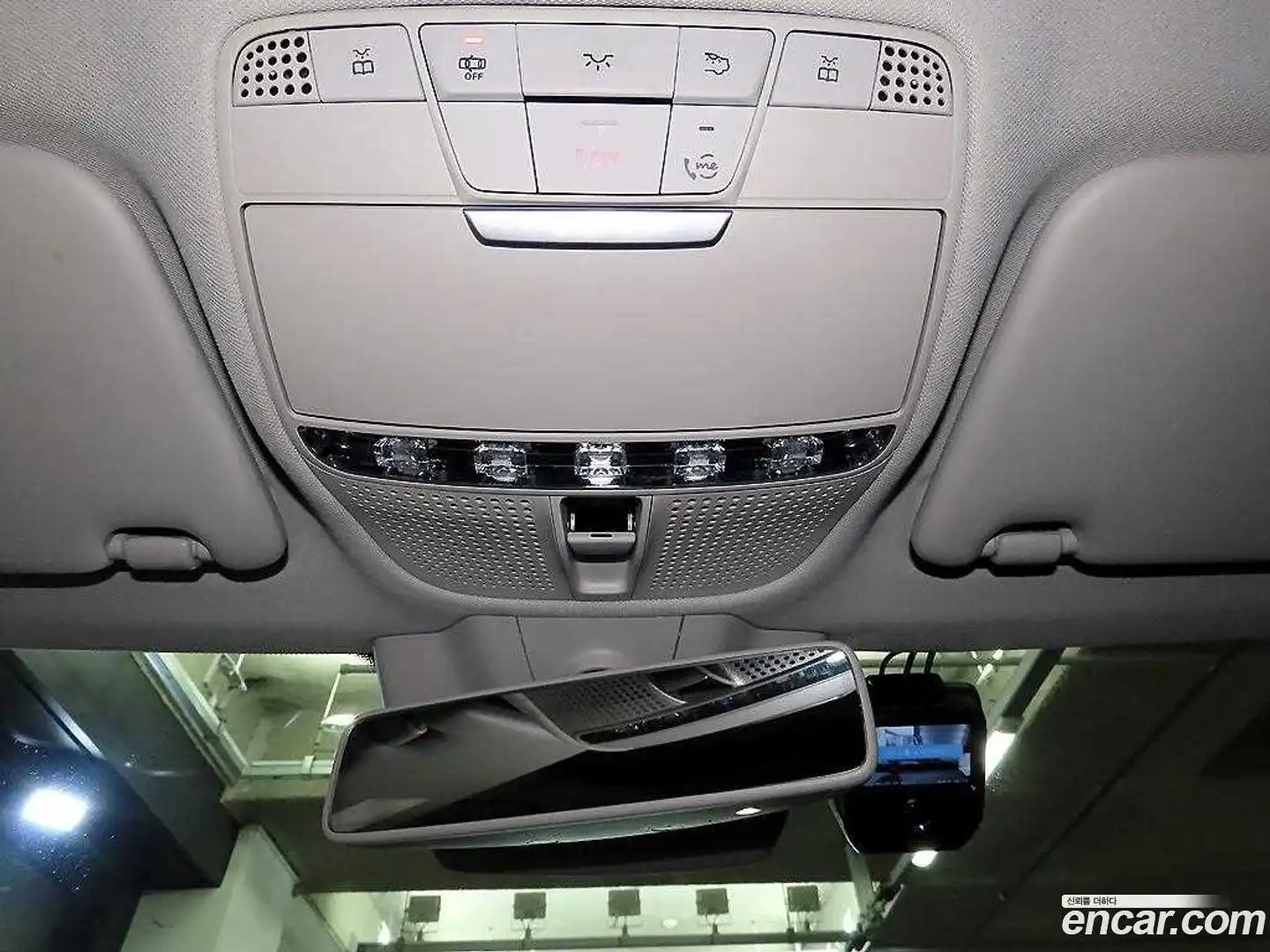 C-Class Mercedes-Benz 2019.5-OPTION-021