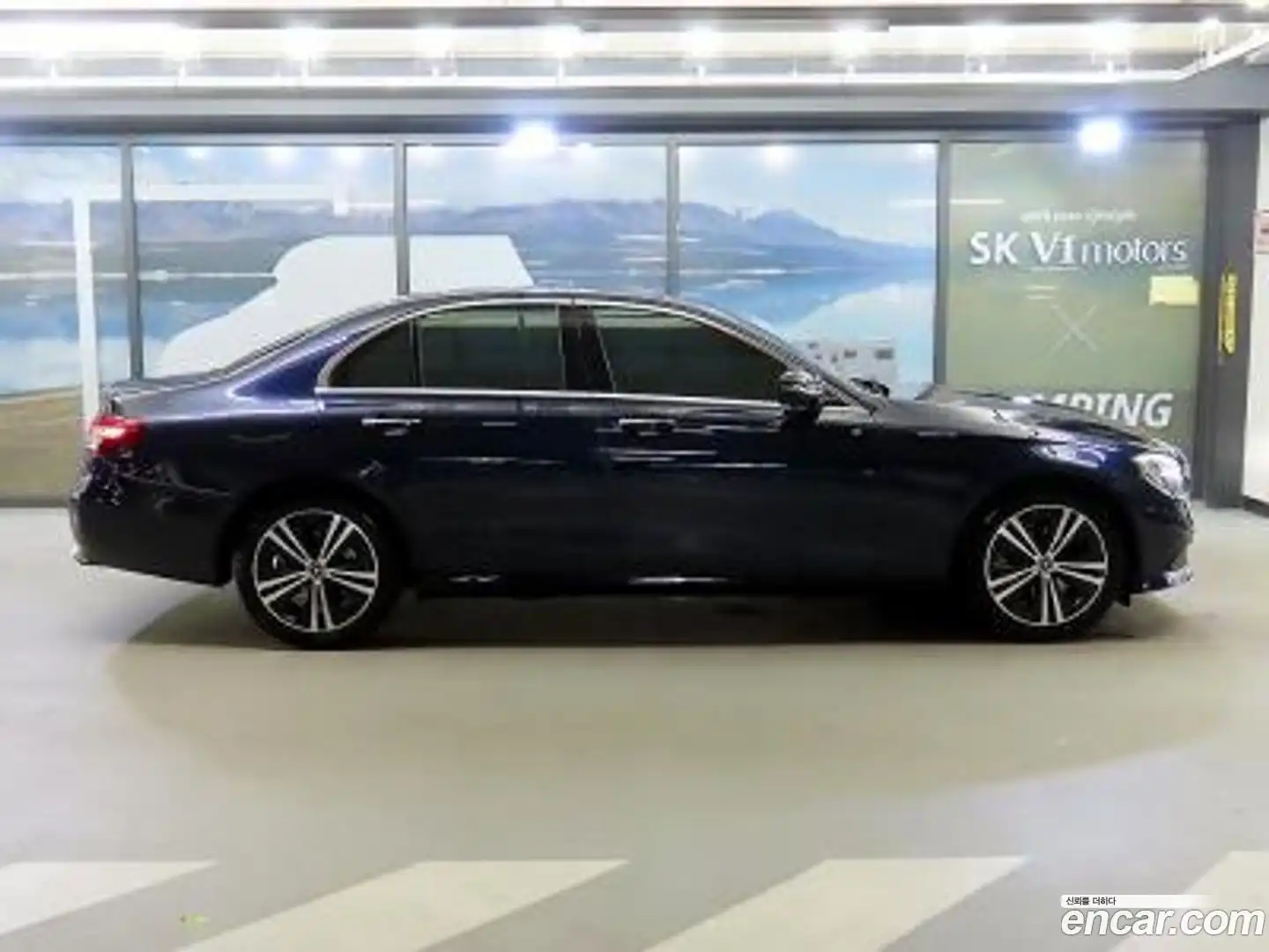 E-Class Mercedes-Benz 2022.1-OUTER-003