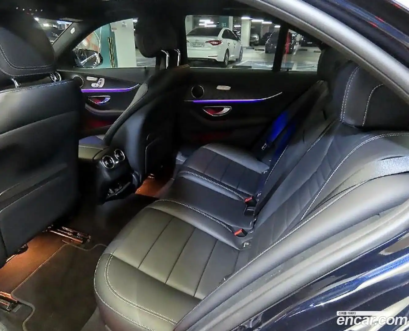 E-Class Mercedes-Benz 2022.1-OPTION-016