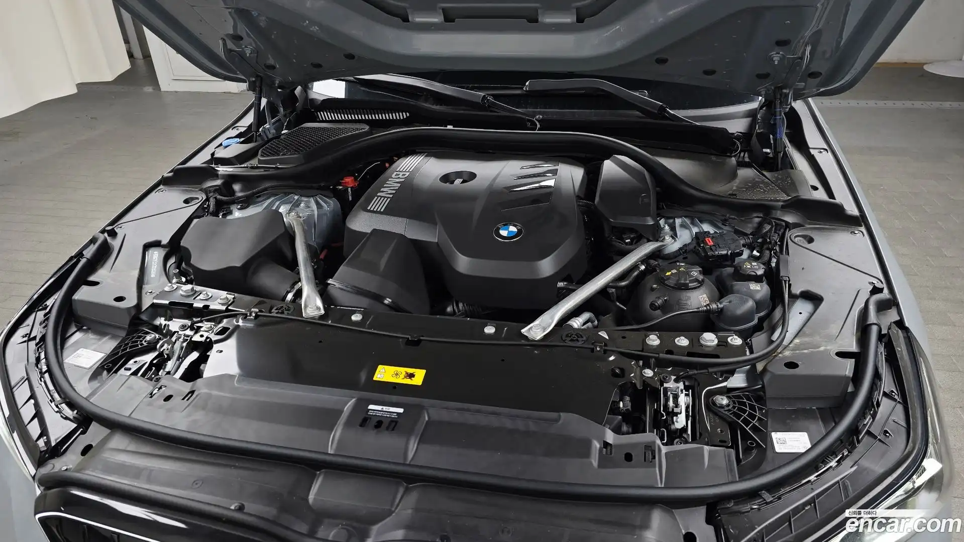 5-Series BMW 2025.10-OUTER-006