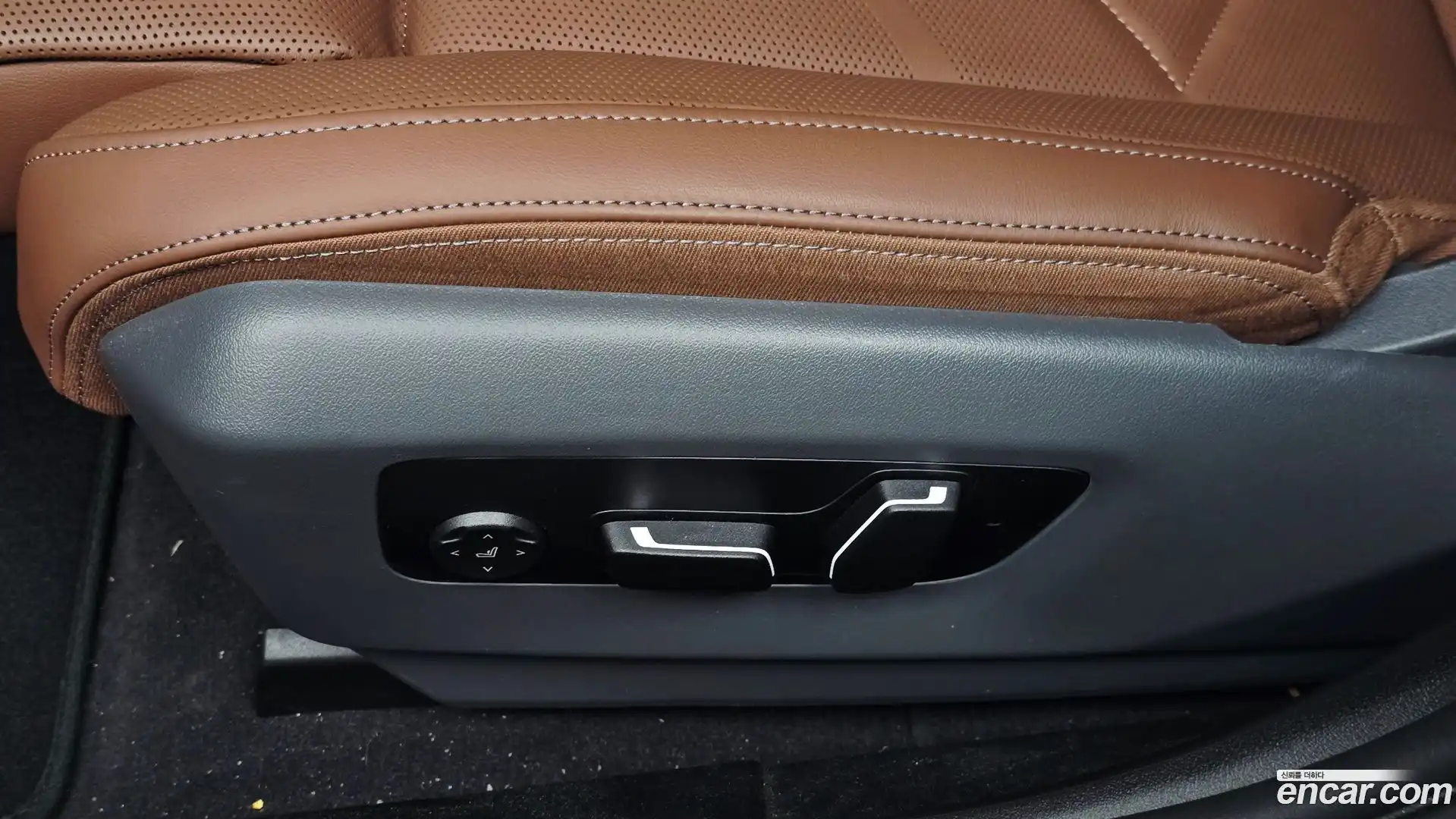 5-Series BMW 2025.10-OPTION-041