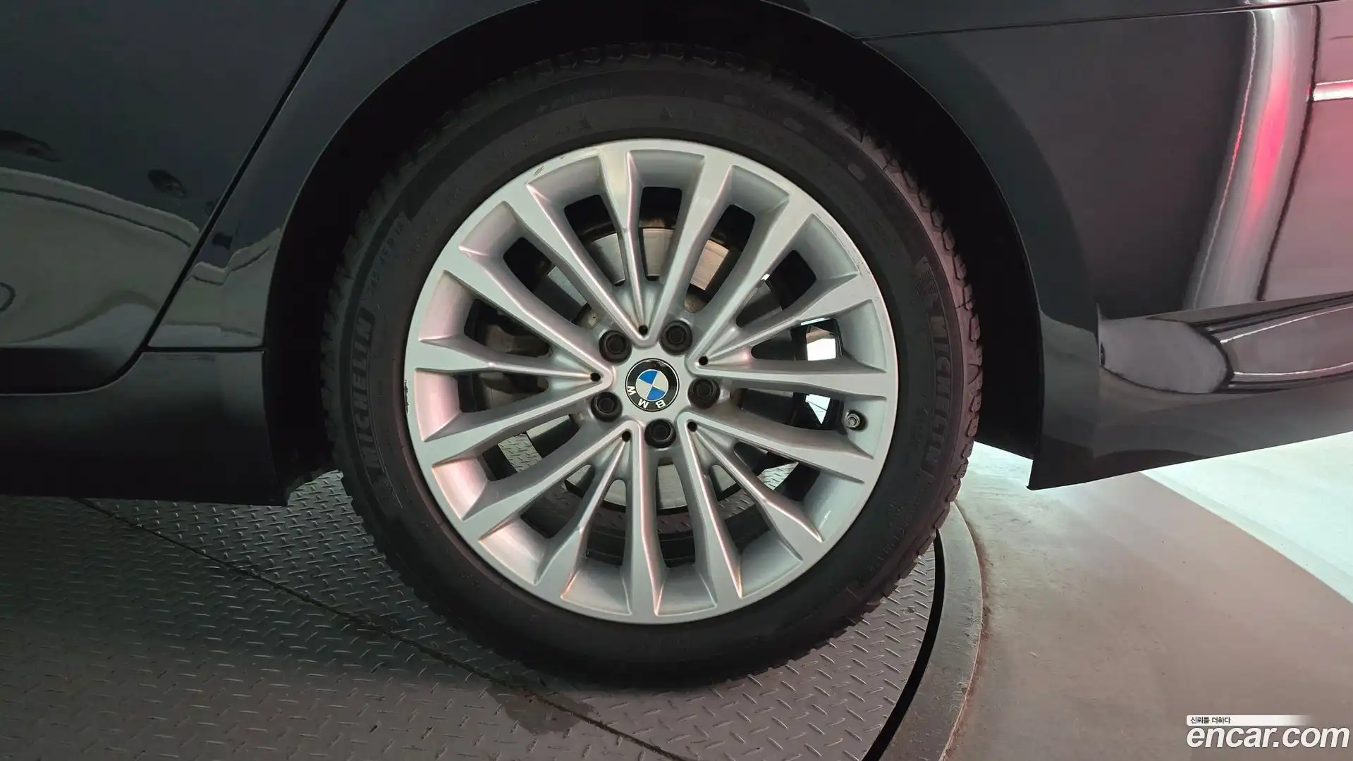 5-Series BMW 2021.6-OUTER-031