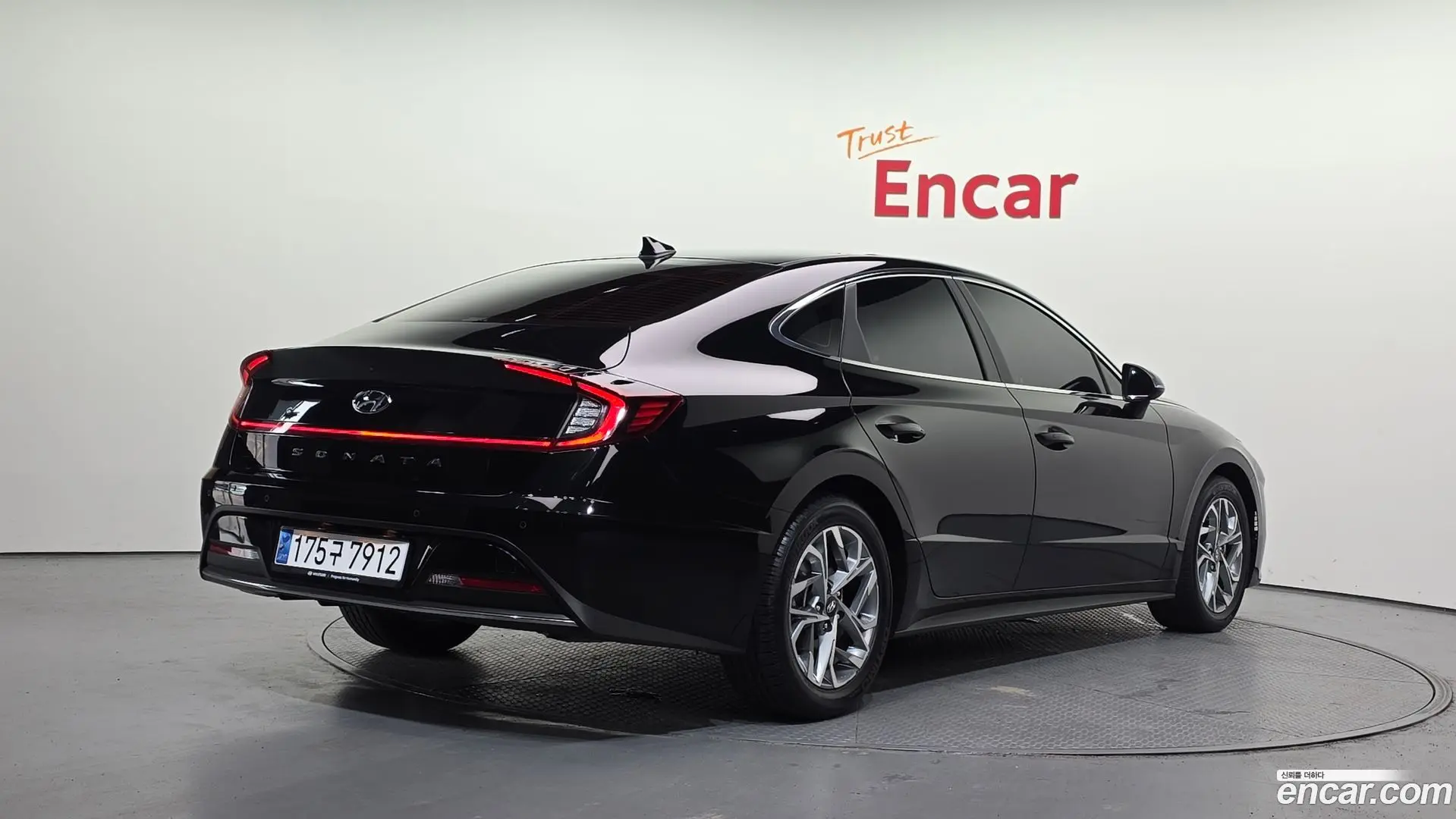 Main__Slider__Photo:Sonata Hyundai 2019.5-1