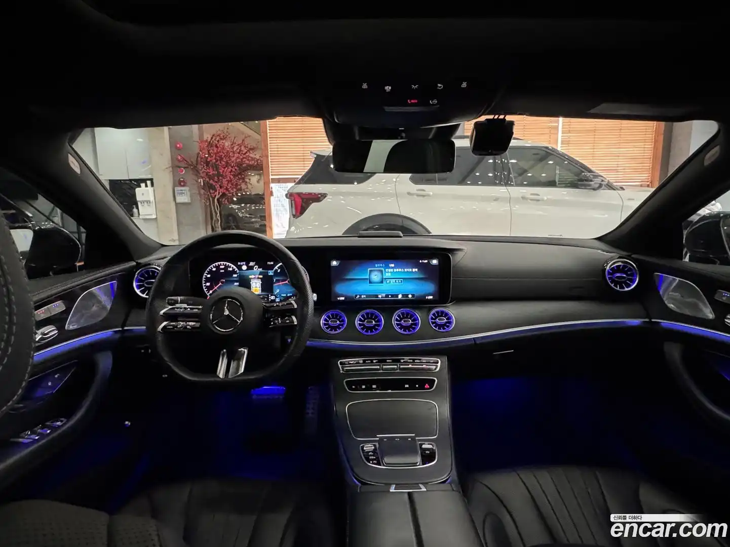 CLS-Class Mercedes-Benz 2022.4-INNER-007