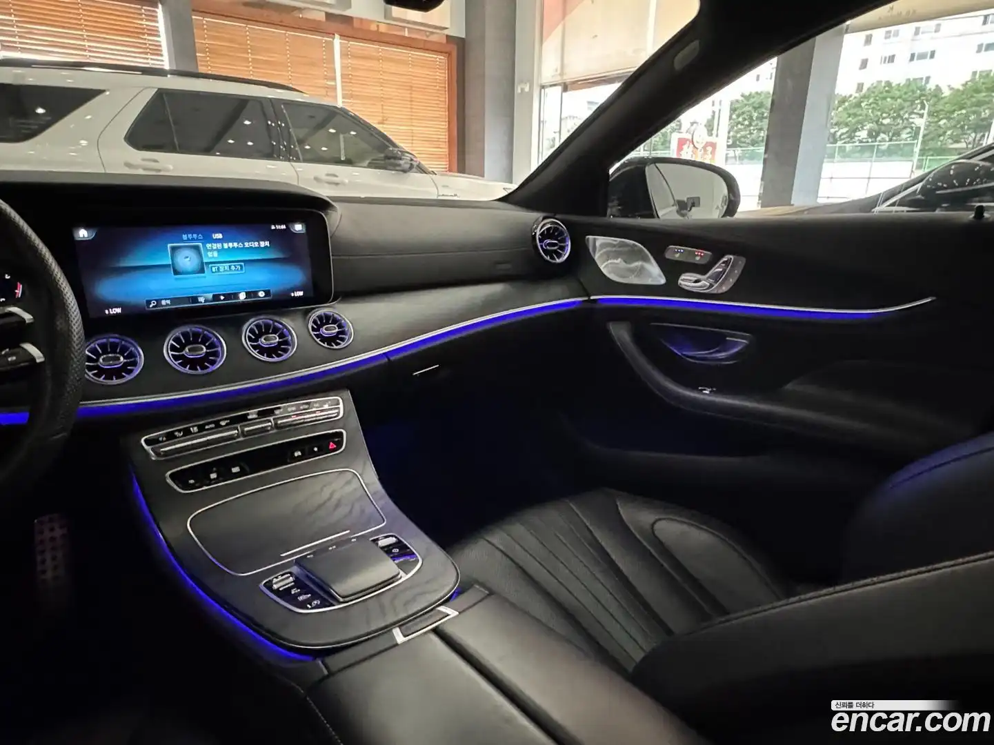 CLS-Class Mercedes-Benz 2022.4-OPTION-021