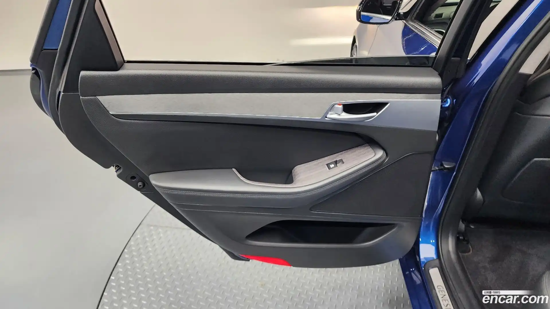 G80 Genesis 2016.9-INNER-035