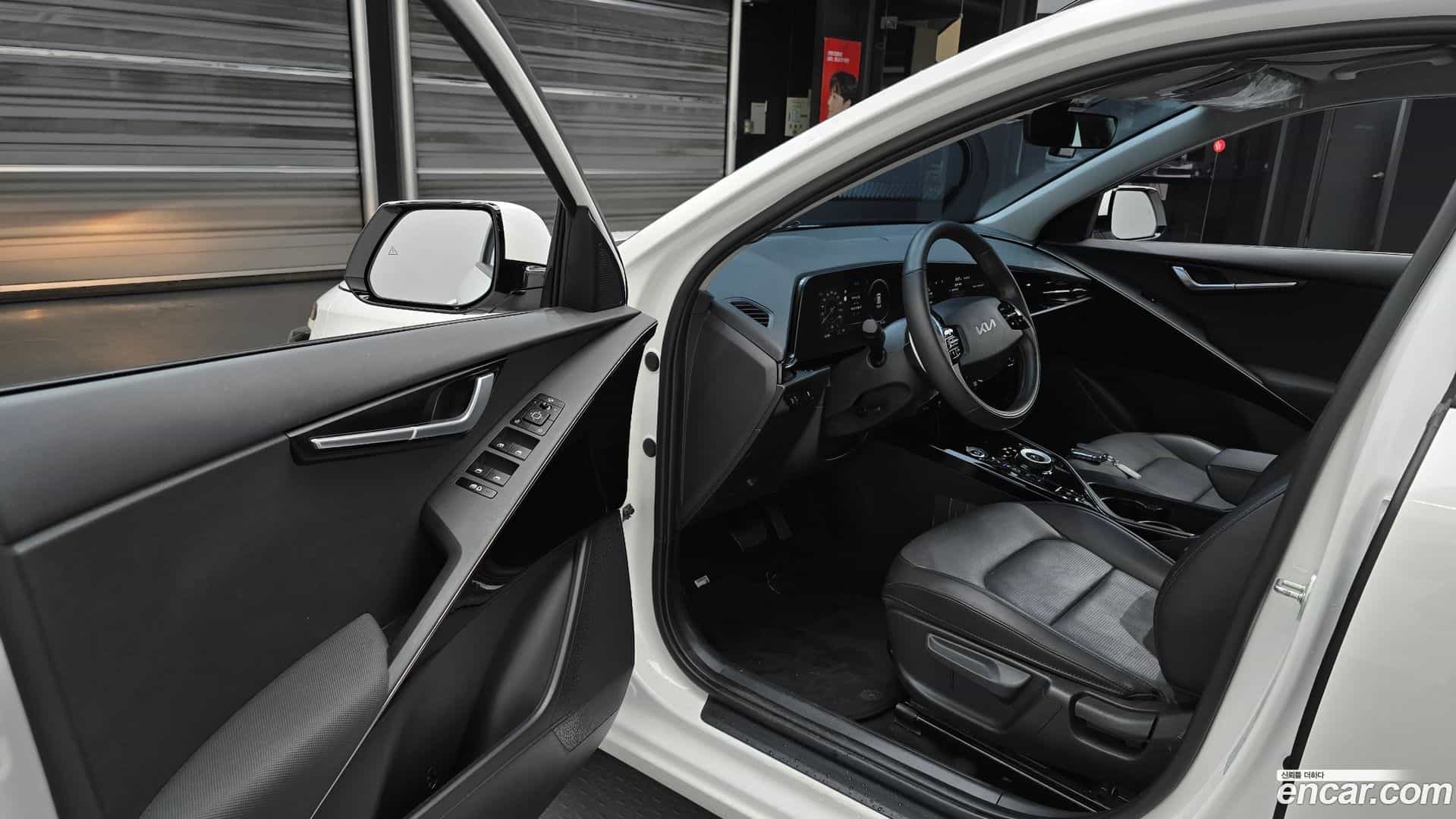 Niro Kia 2023.1-INNER-010
