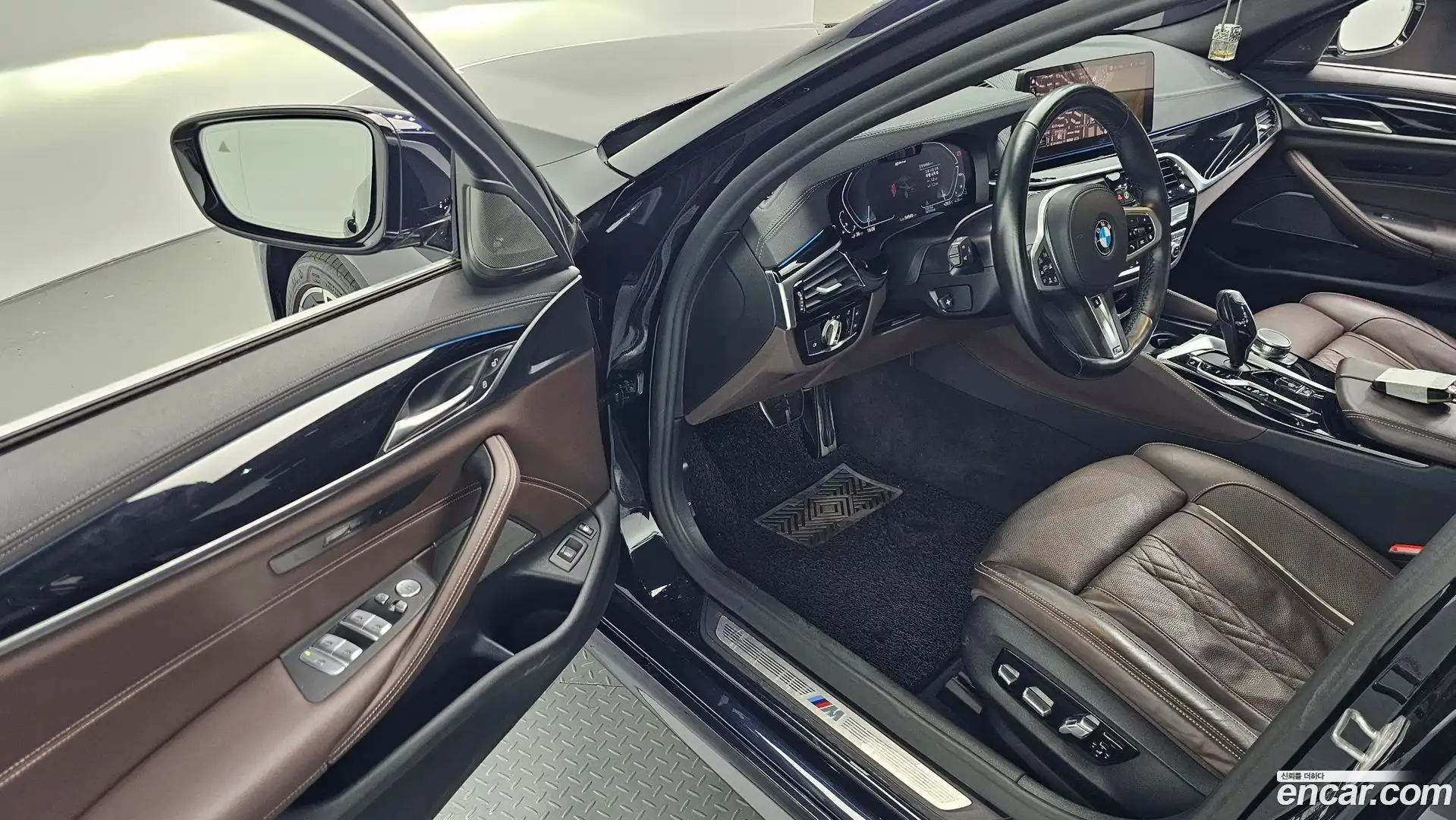 5-Series BMW 2021.5-INNER-010
