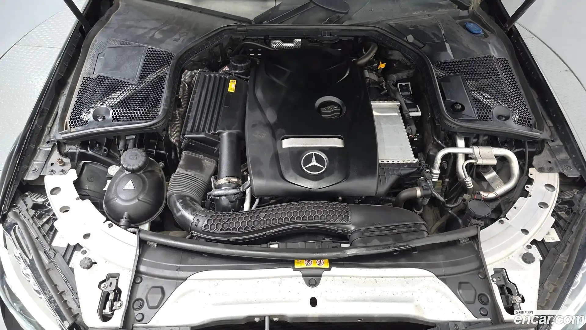 C-Class Mercedes-Benz 2017.2-OUTER-006