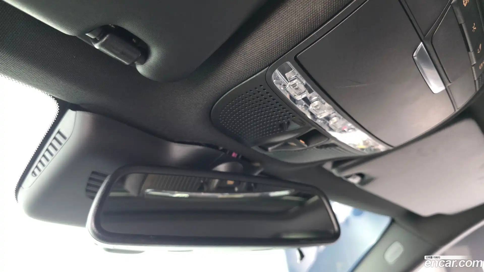 C-Class Mercedes-Benz 2017.2-OPTION-022