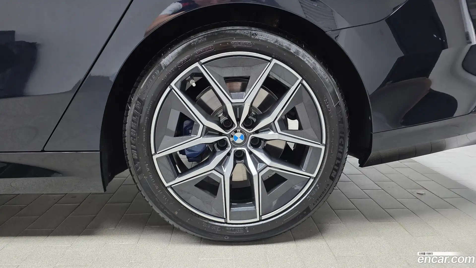 5-Series BMW 2025.6-OUTER-031