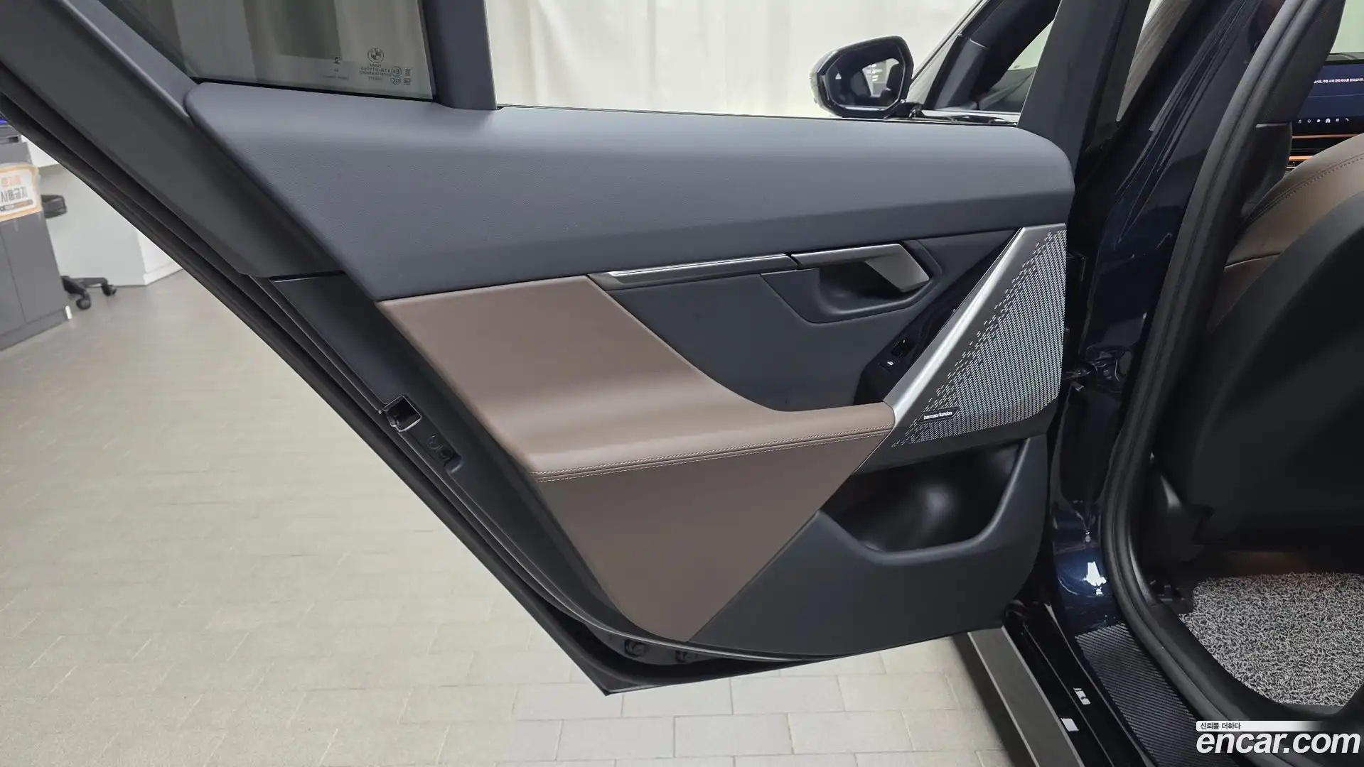 5-Series BMW 2025.6-INNER-035