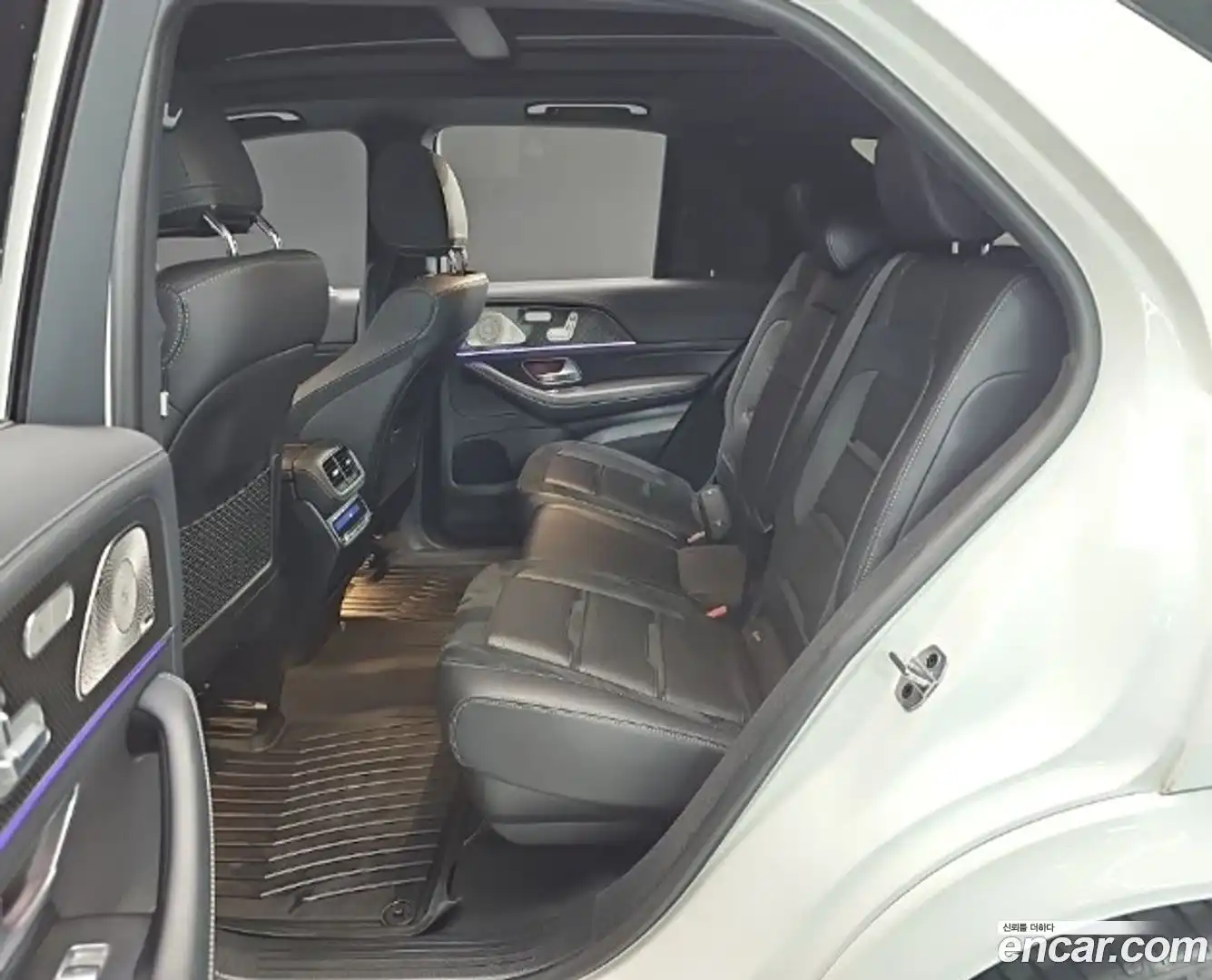 GLE-Class Mercedes-Benz 2023.5-OPTION-017