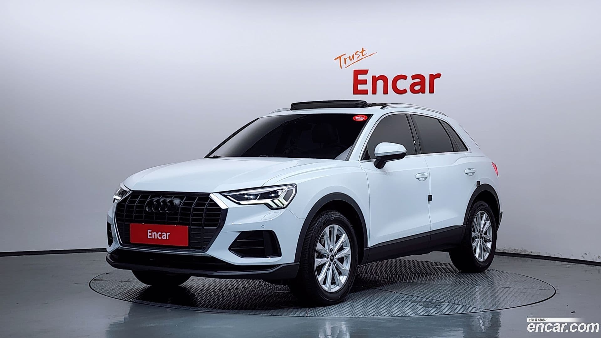 Main__Slider__Photo:Q3 Audi 2023.4-0