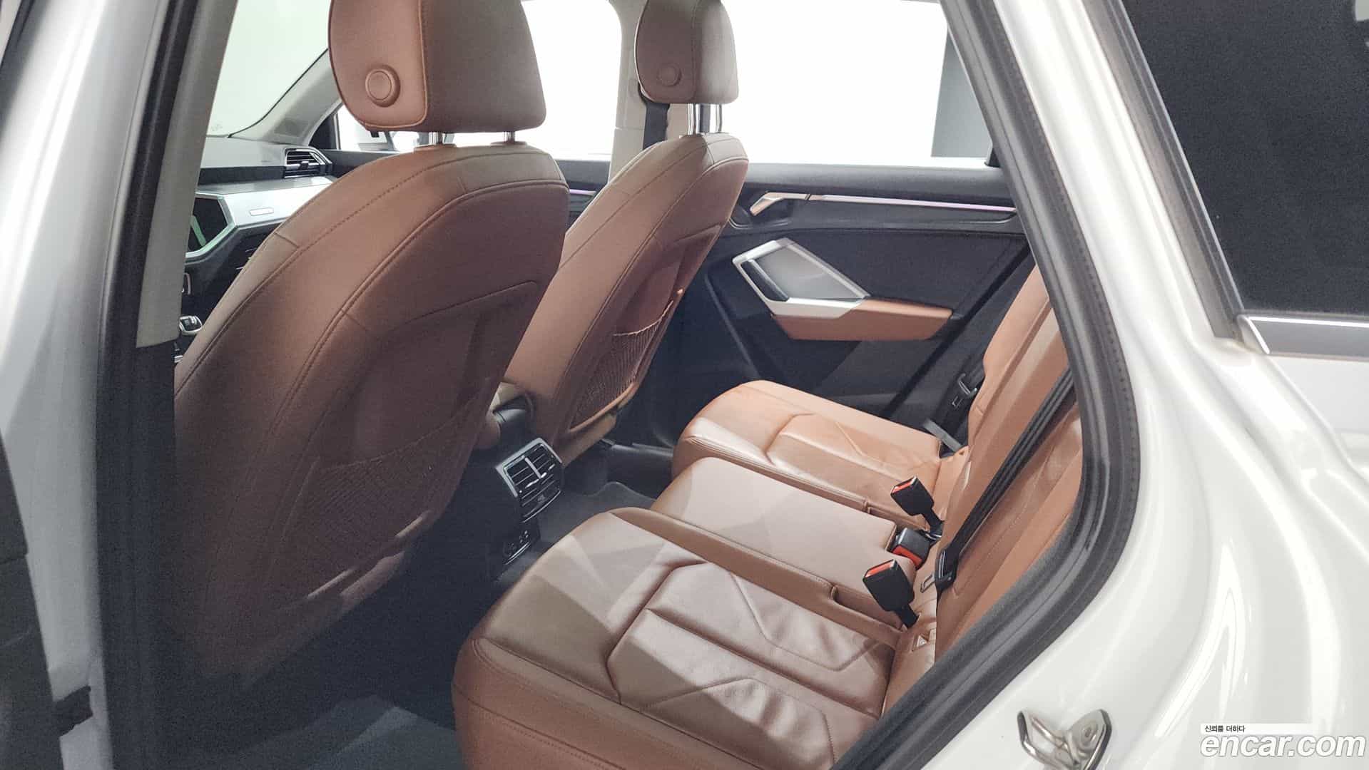 Q3 Audi 2023.4-OPTION-023