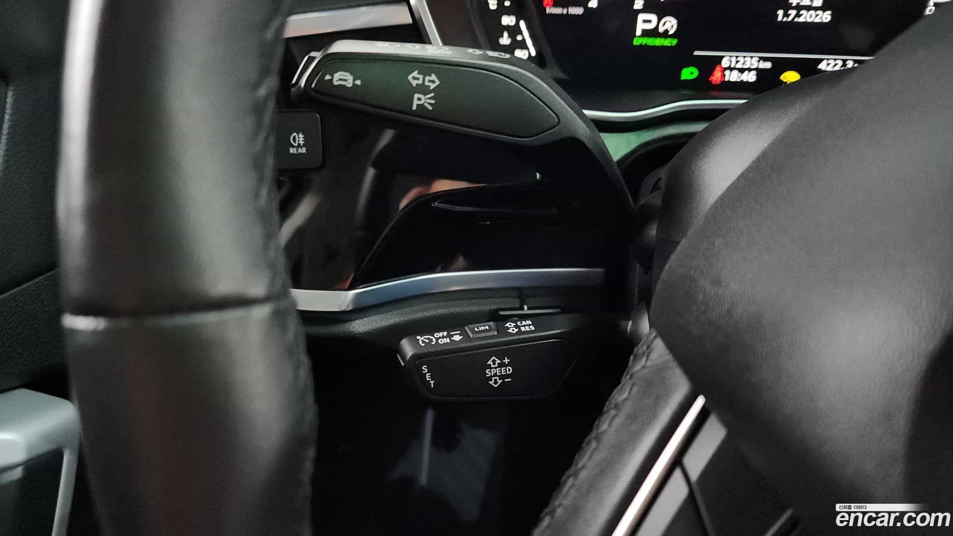 Q3 Audi 2023.4-OPTION-041
