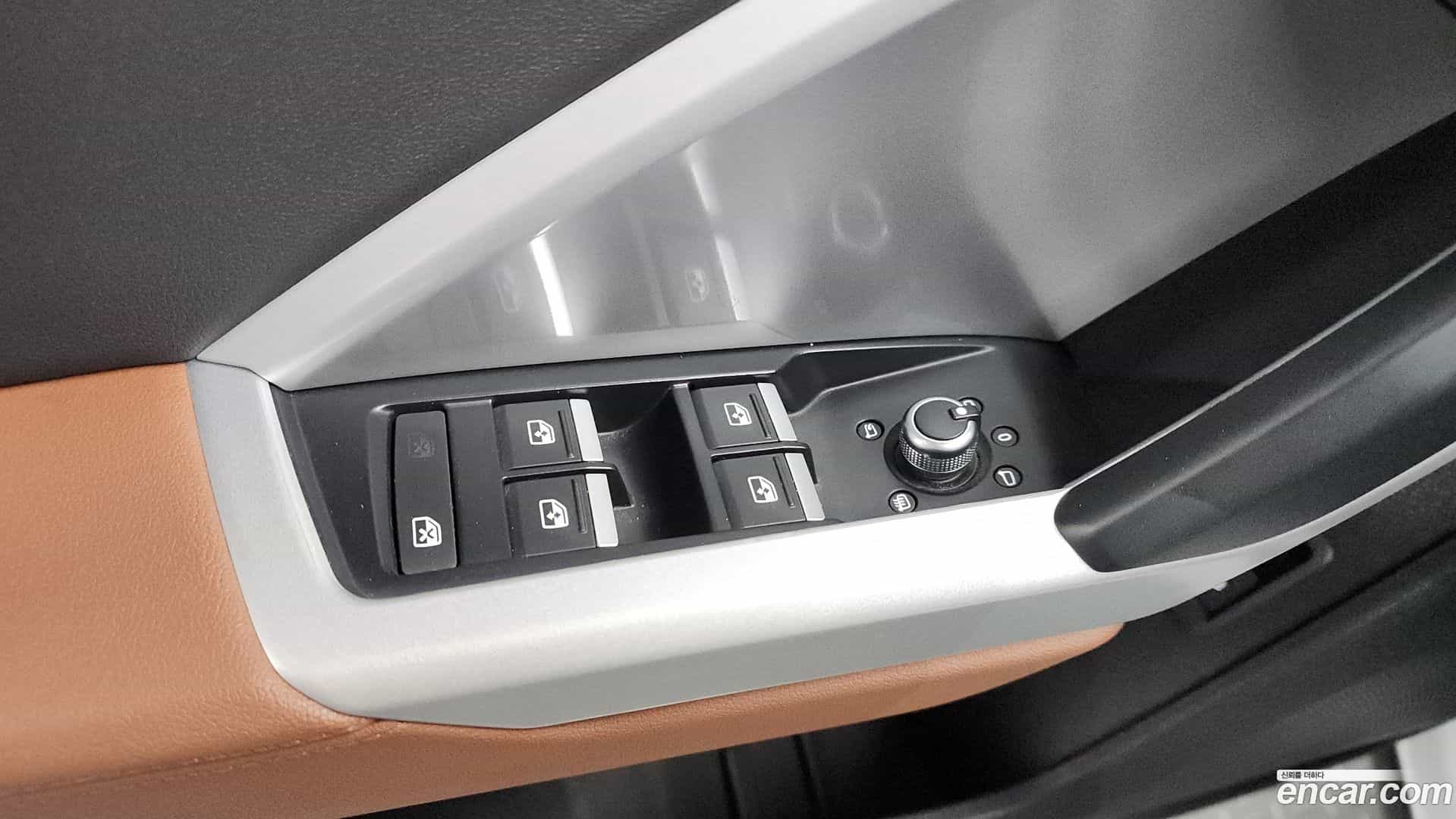 Q3 Audi 2023.4-OPTION-043