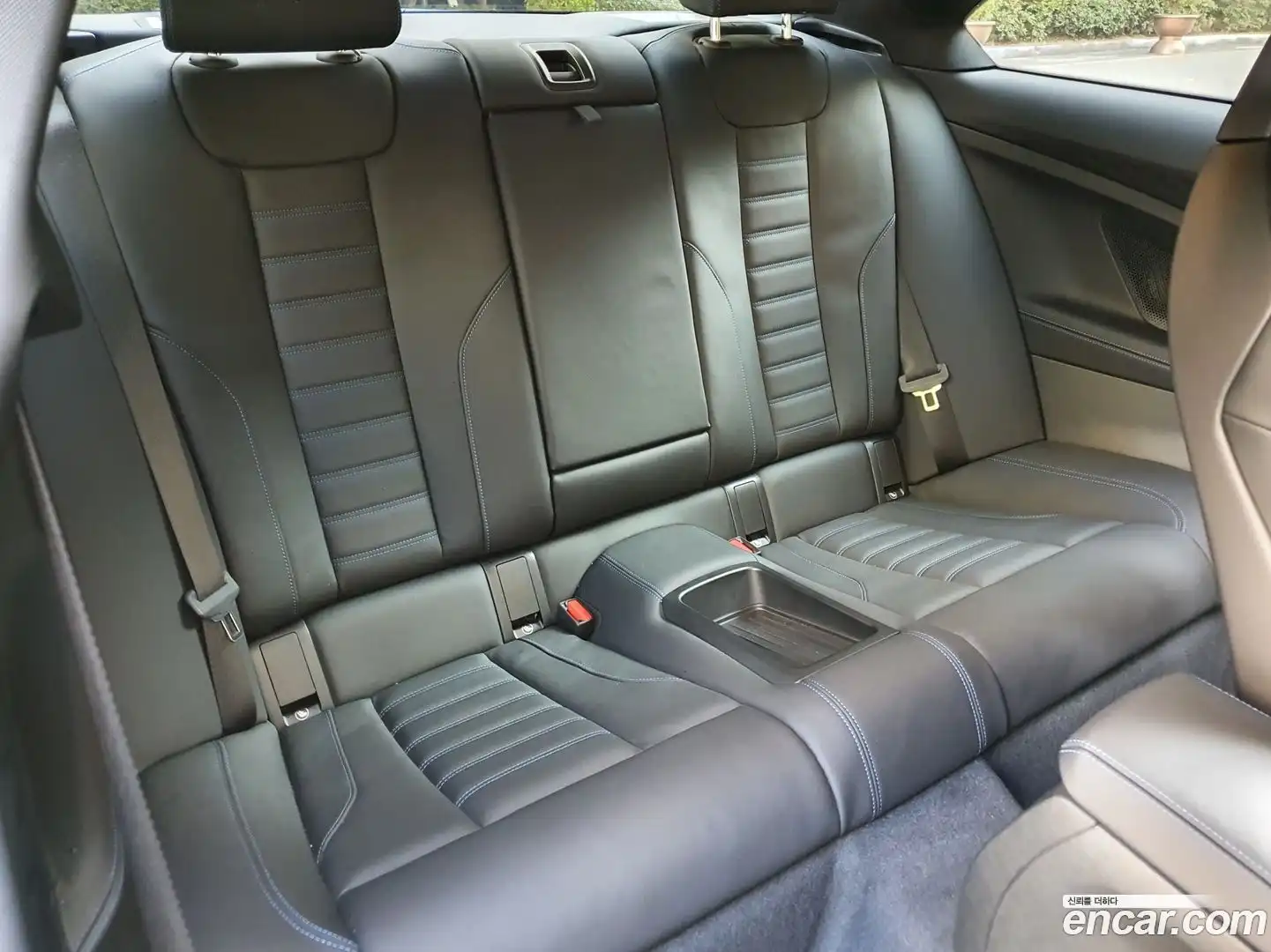 2-Series BMW 2023.3-INNER-007
