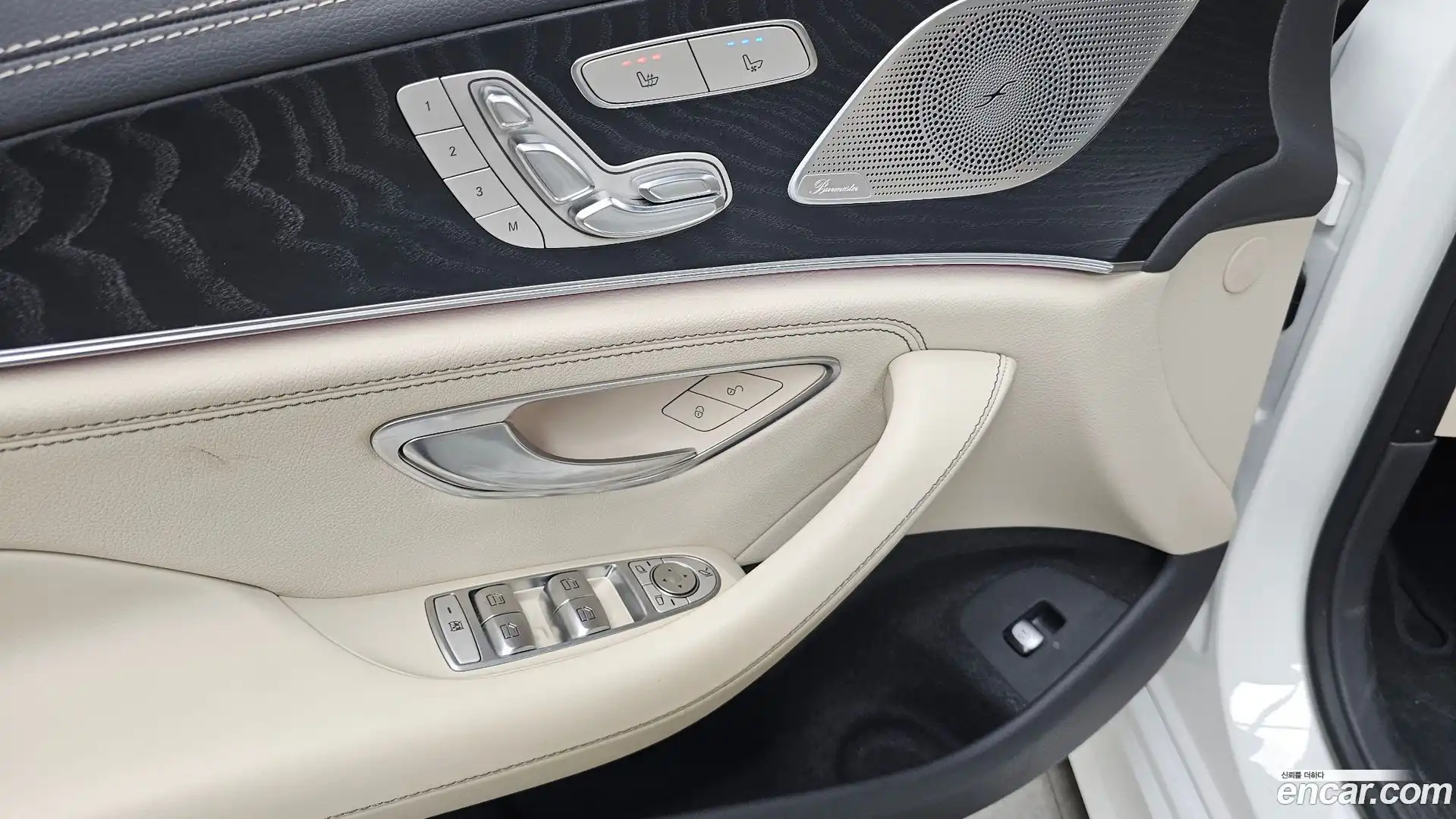 CLS-Class Mercedes-Benz 2022.3-OPTION-024