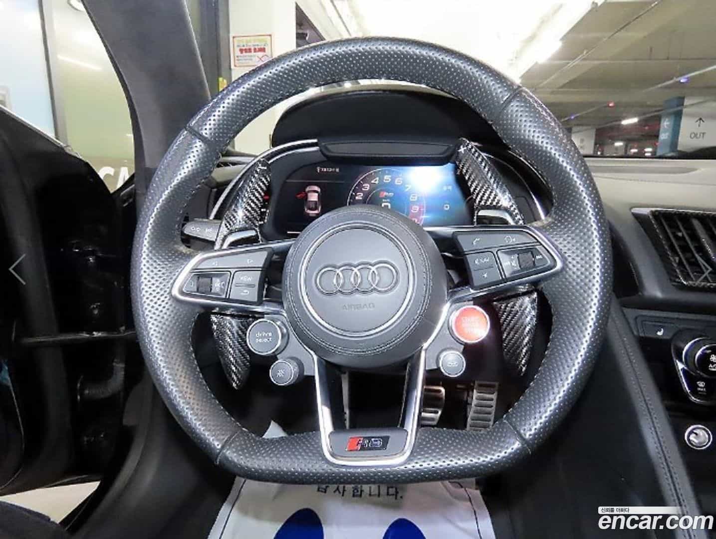 R8 Audi 2017.11-INNER-007