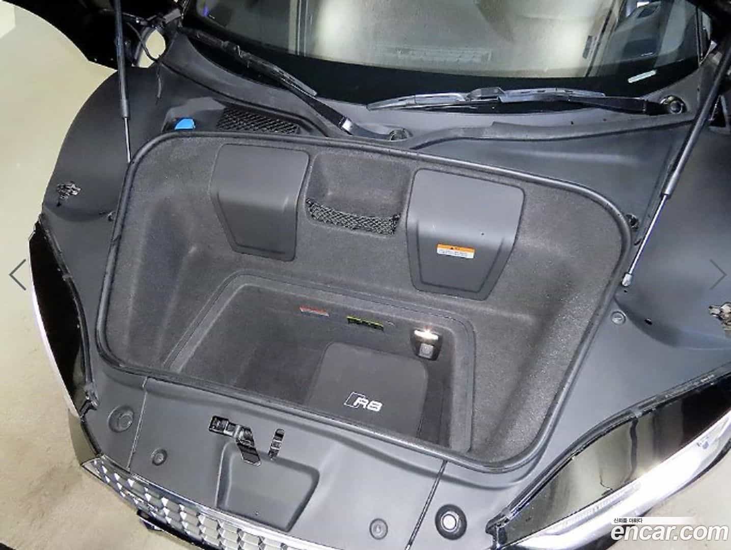 R8 Audi 2017.11-OPTION-020