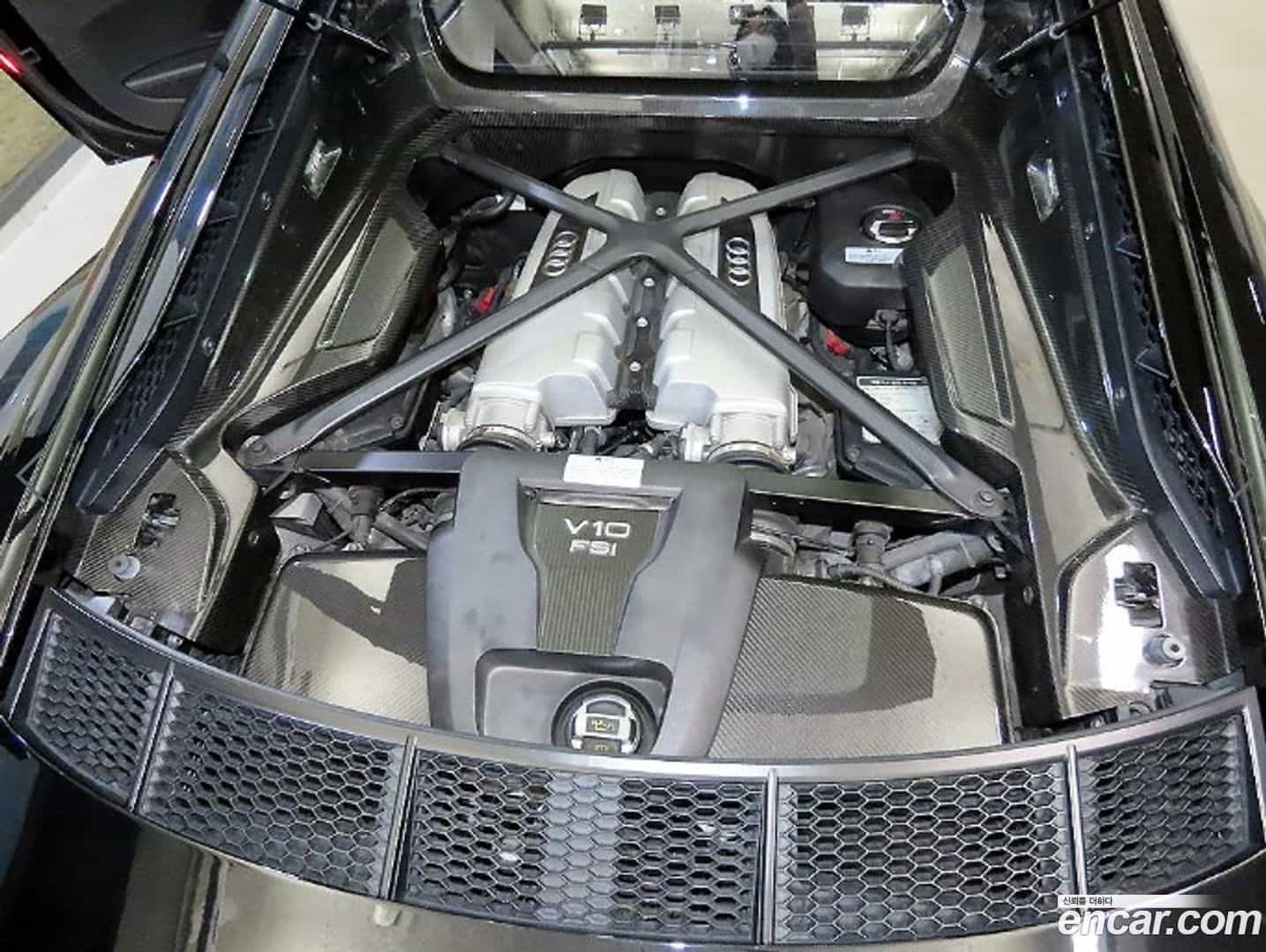 R8 Audi 2017.11-OPTION-021