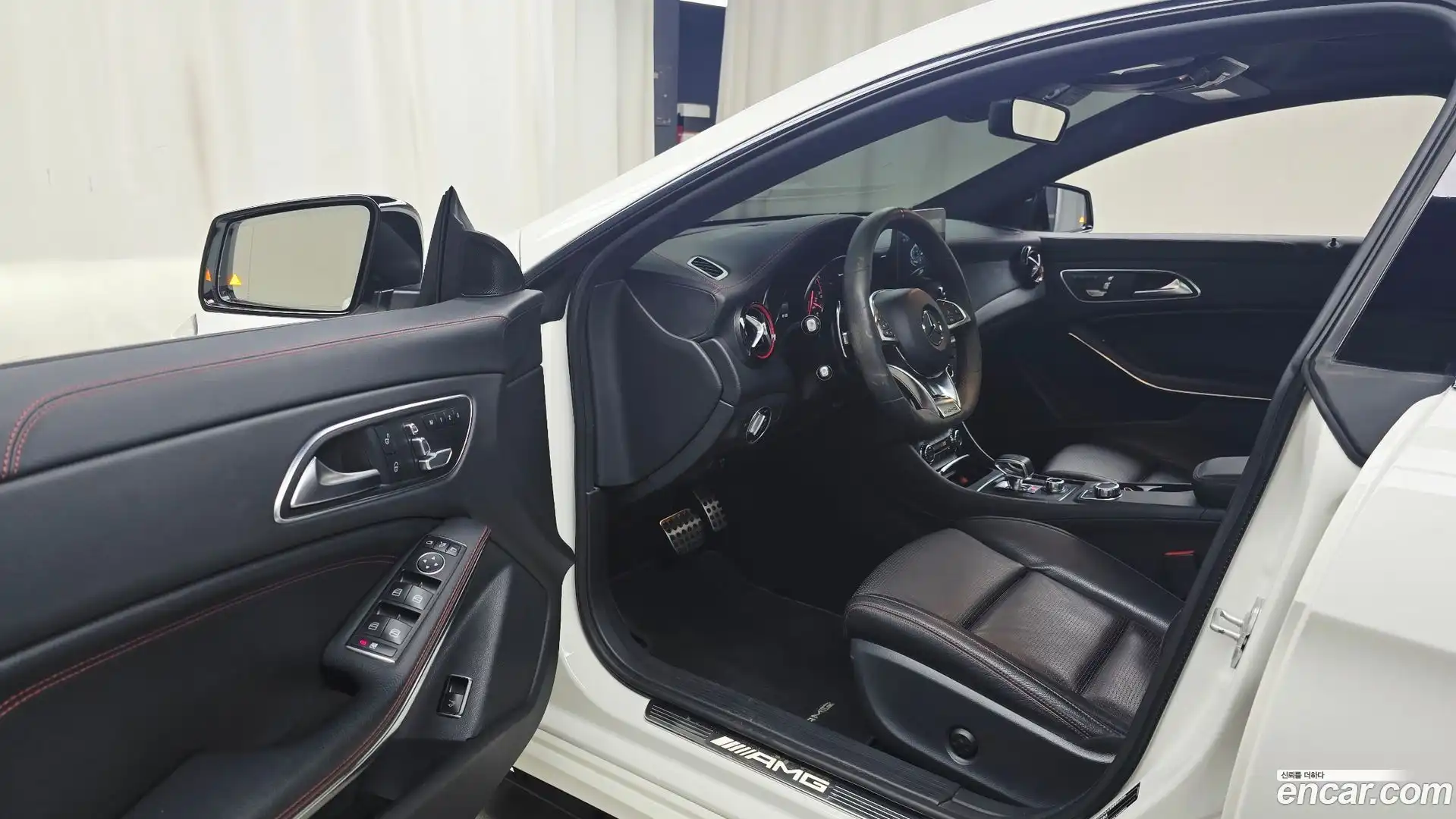 CLA-Class Mercedes-Benz 2017.7-INNER-010