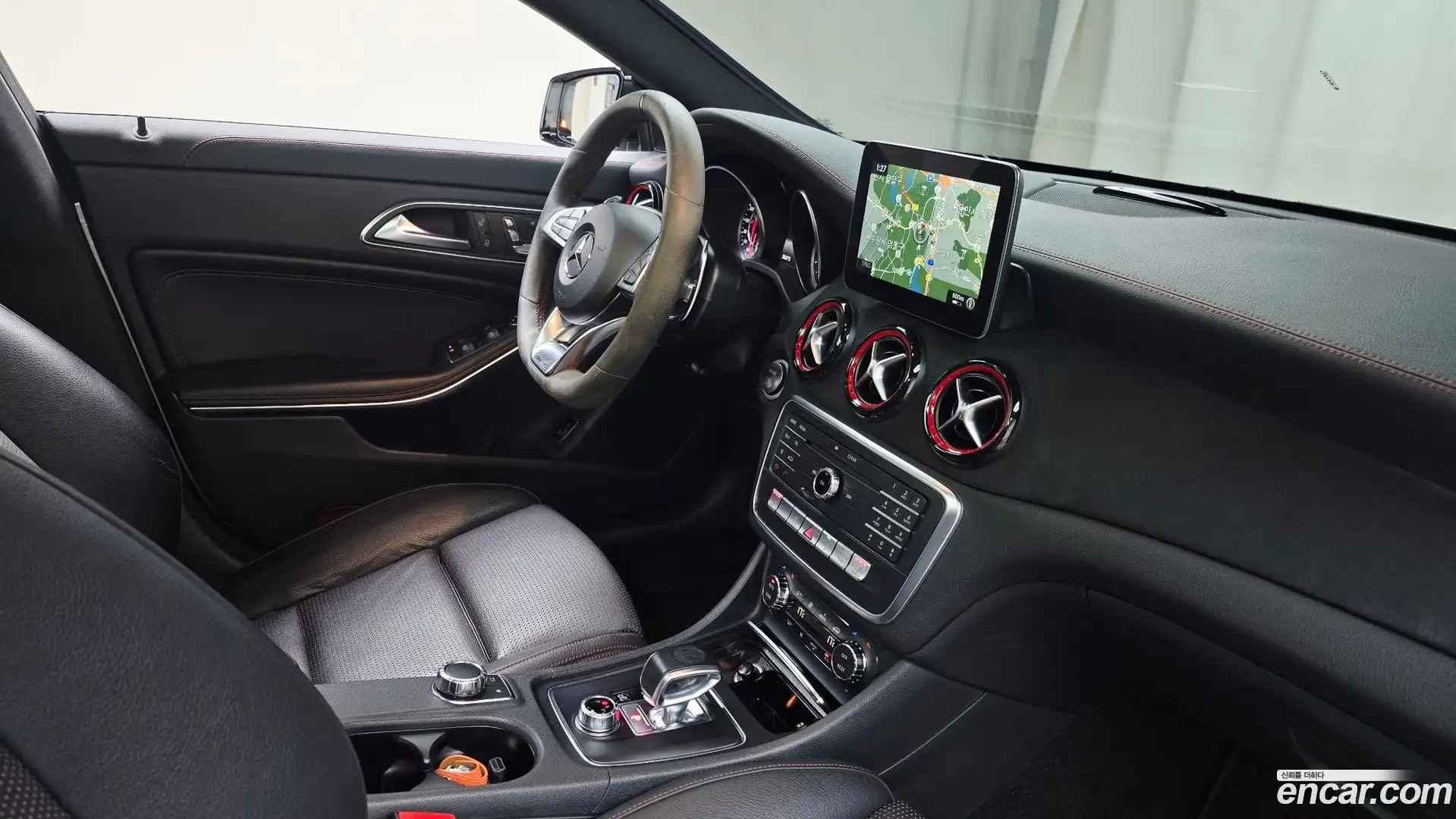CLA-Class Mercedes-Benz 2017.7-OPTION-022