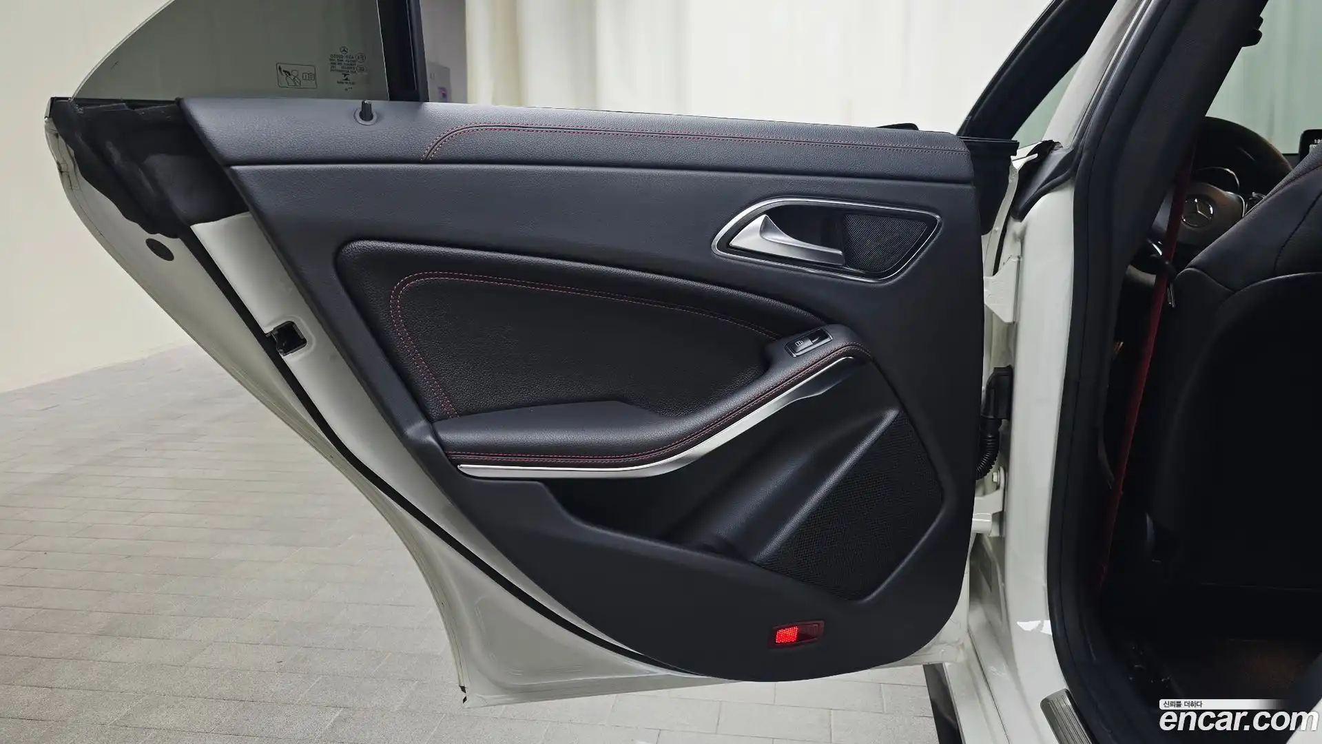 CLA-Class Mercedes-Benz 2017.7-INNER-035