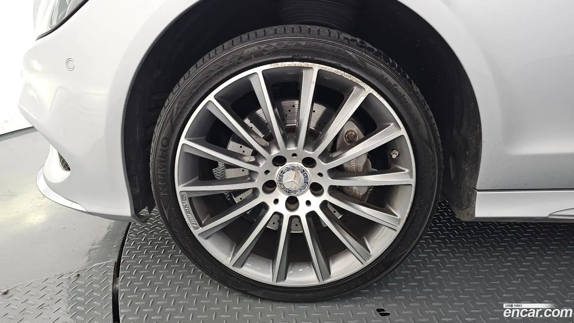 CLS-Class Mercedes-Benz 2015.10-OUTER-005