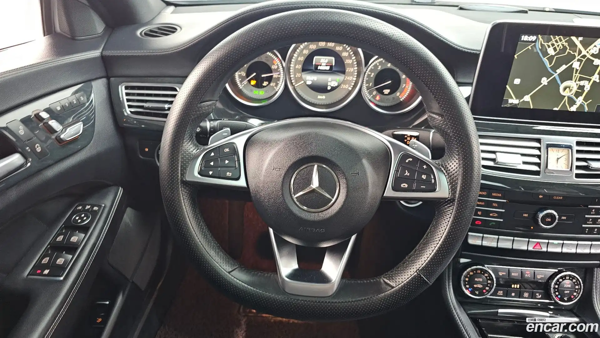 CLS-Class Mercedes-Benz 2015.10-OPTION-017