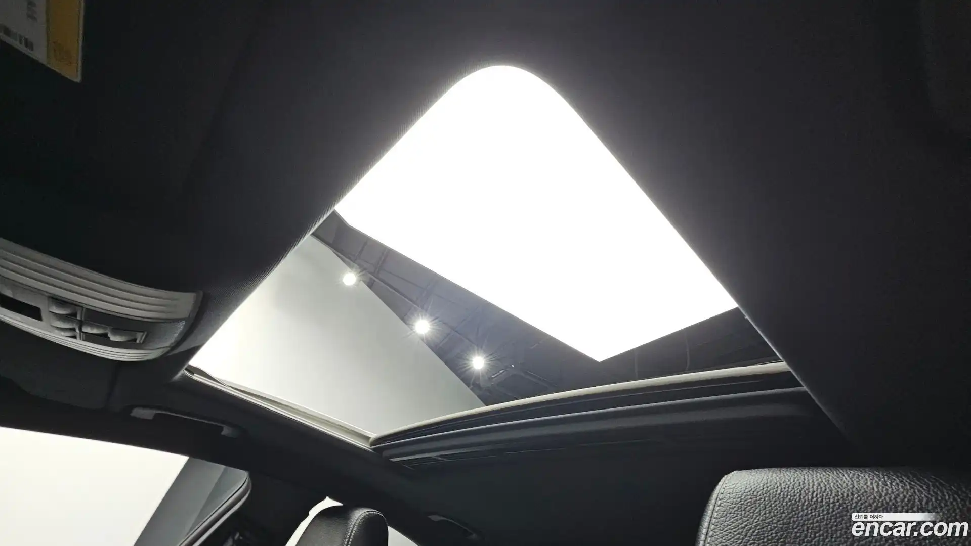 CLS-Class Mercedes-Benz 2015.10-OPTION-019