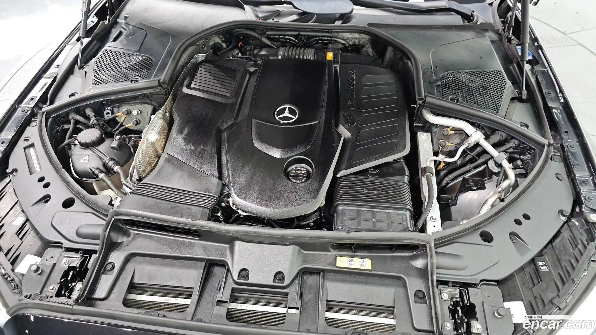 S-Class Mercedes-Benz 2022.6-OUTER-006
