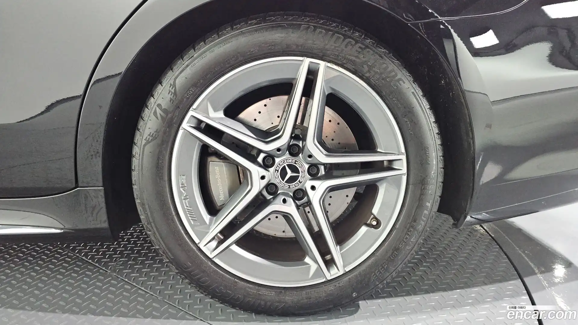 S-Class Mercedes-Benz 2022.6-OUTER-031