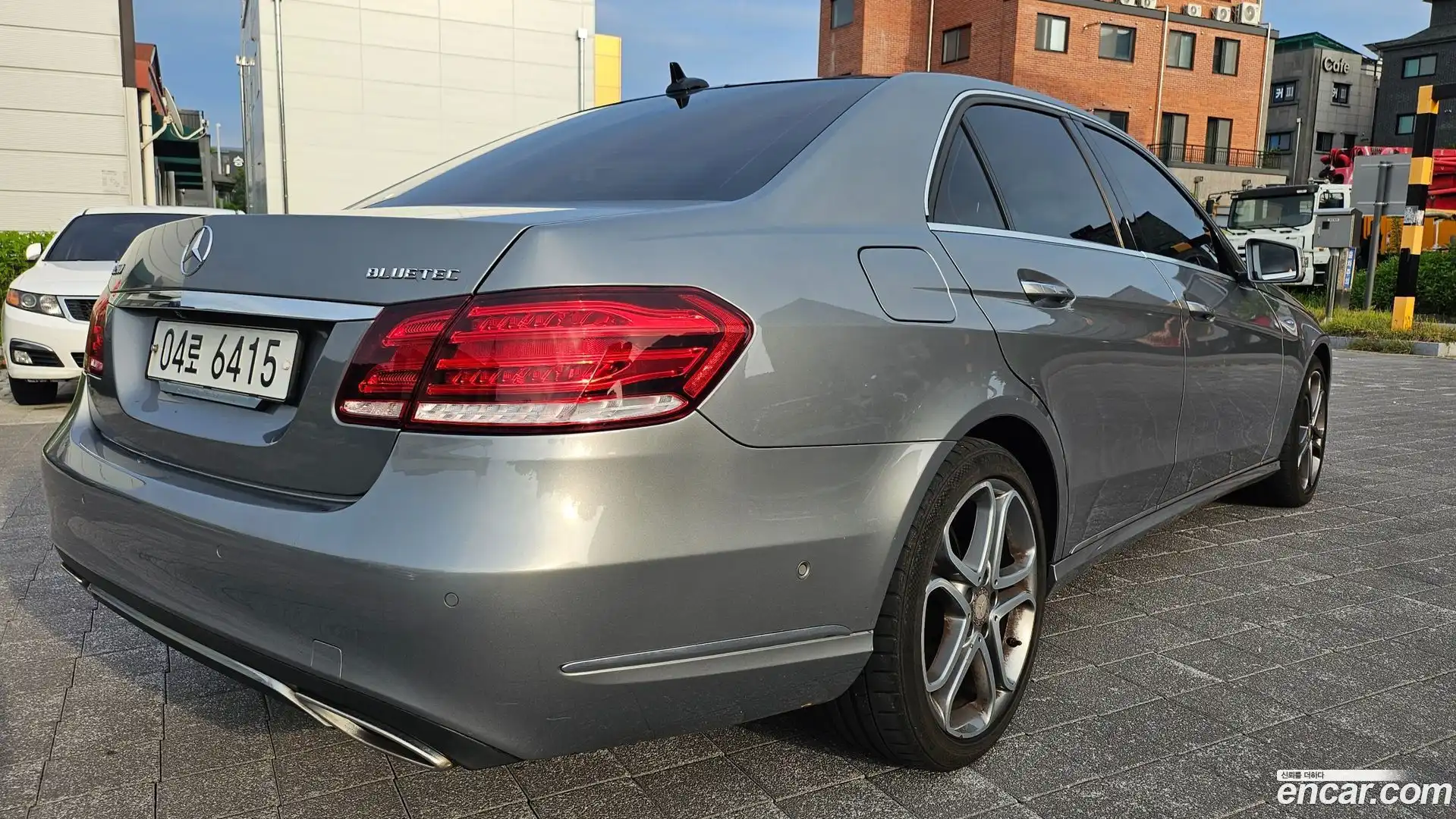 E-Class Mercedes-Benz 2015.4-OUTER-005