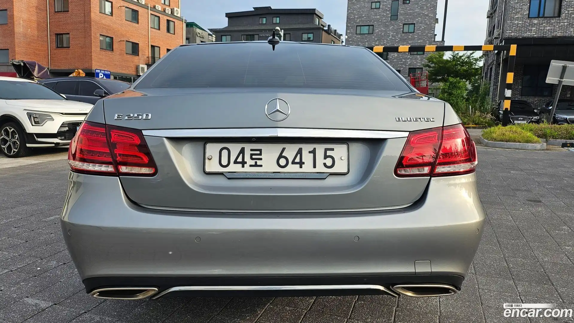 E-Class Mercedes-Benz 2015.4-OUTER-006