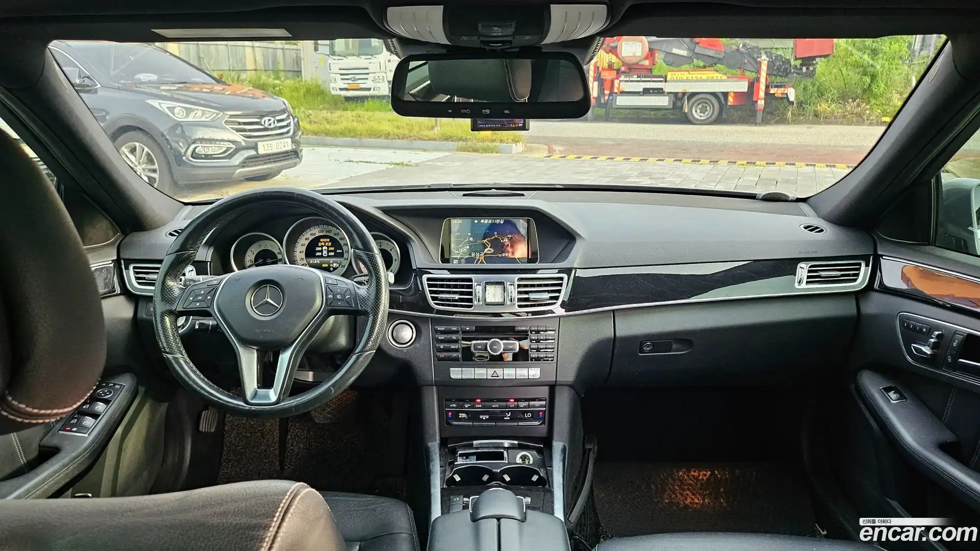 E-Class Mercedes-Benz 2015.4-OPTION-017