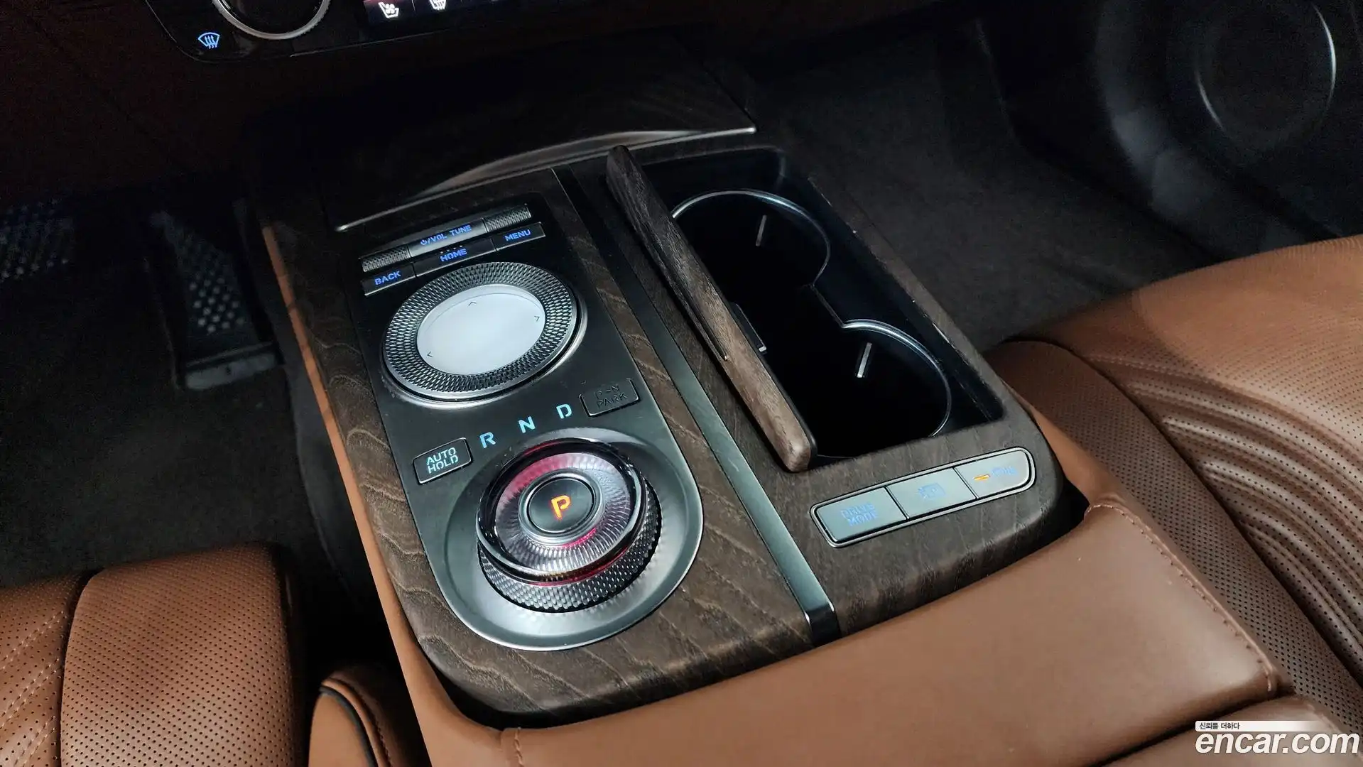 G80 Genesis 2022.0-INNER-009