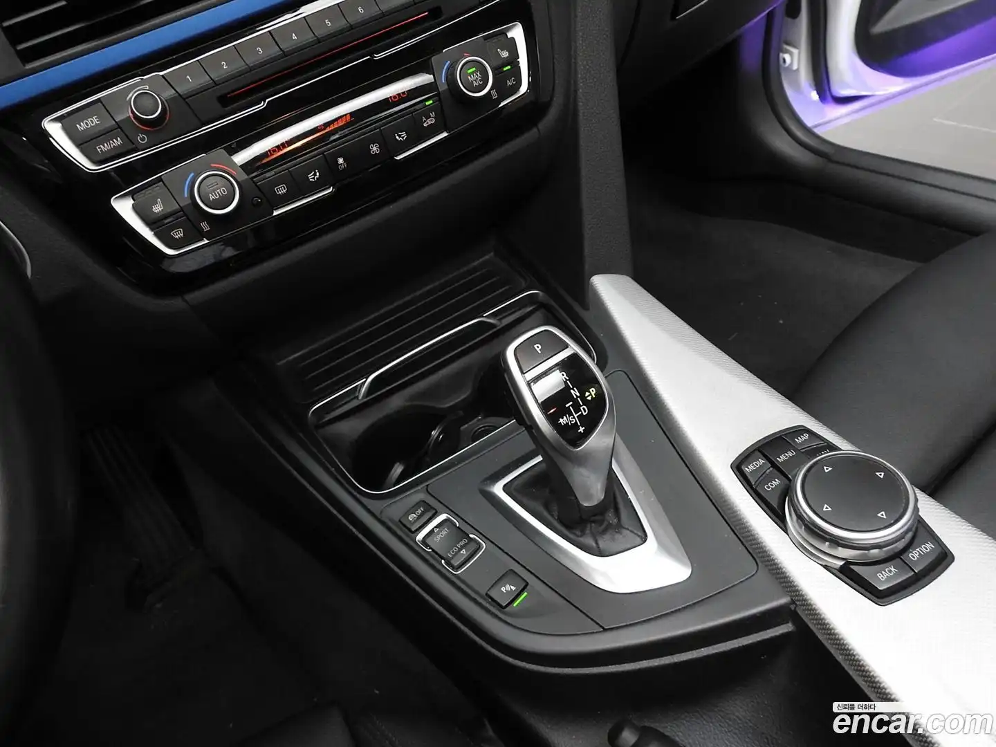 3-Series BMW 2016.11-INNER-009