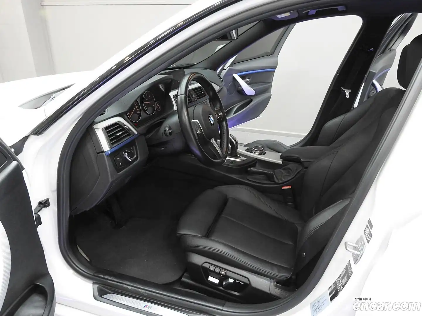 3-Series BMW 2016.11-INNER-010