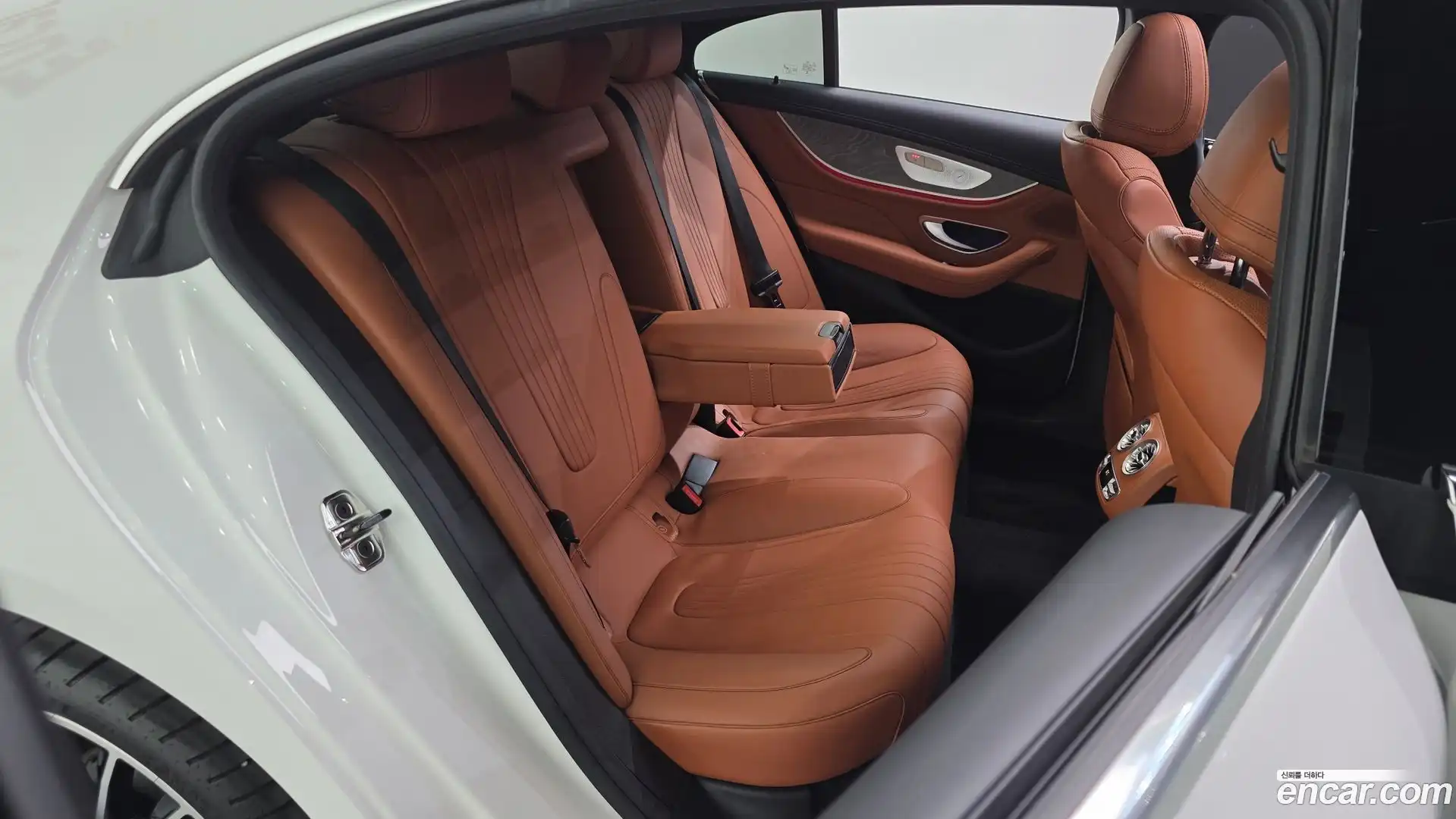 CLS-Class Mercedes-Benz 2023.7-INNER-036