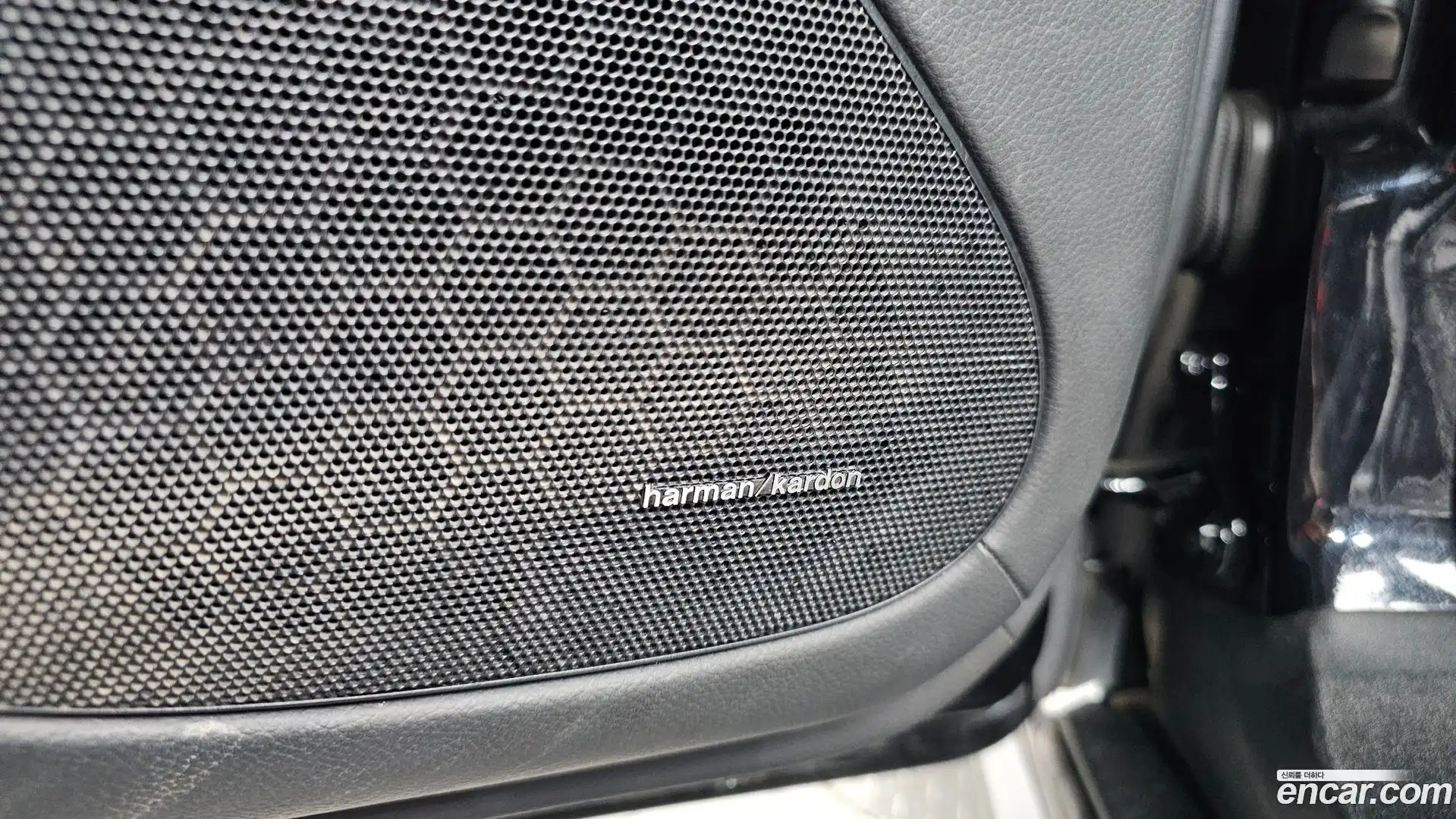 SL-Class Mercedes-Benz 2010.0-OPTION-021