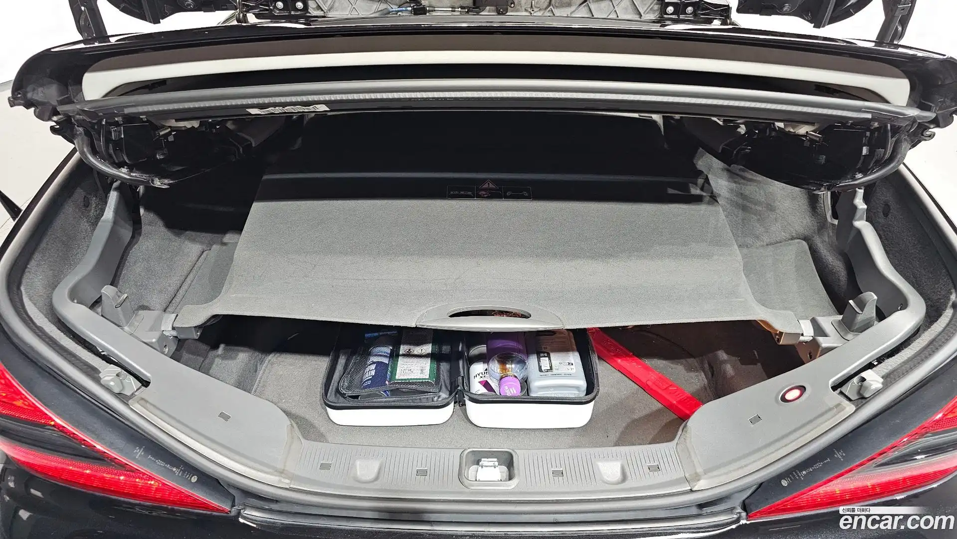 SL-Class Mercedes-Benz 2010.0-OPTION-022