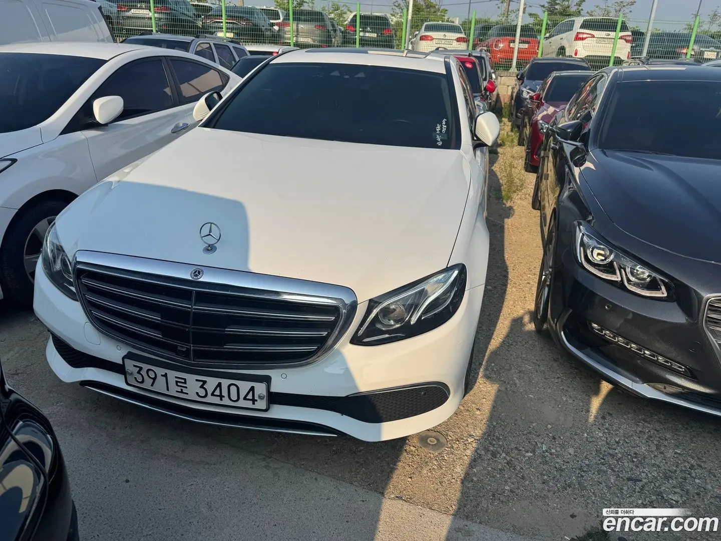 Main__Slider__Photo:E-Class Mercedes-Benz 2020.8-0