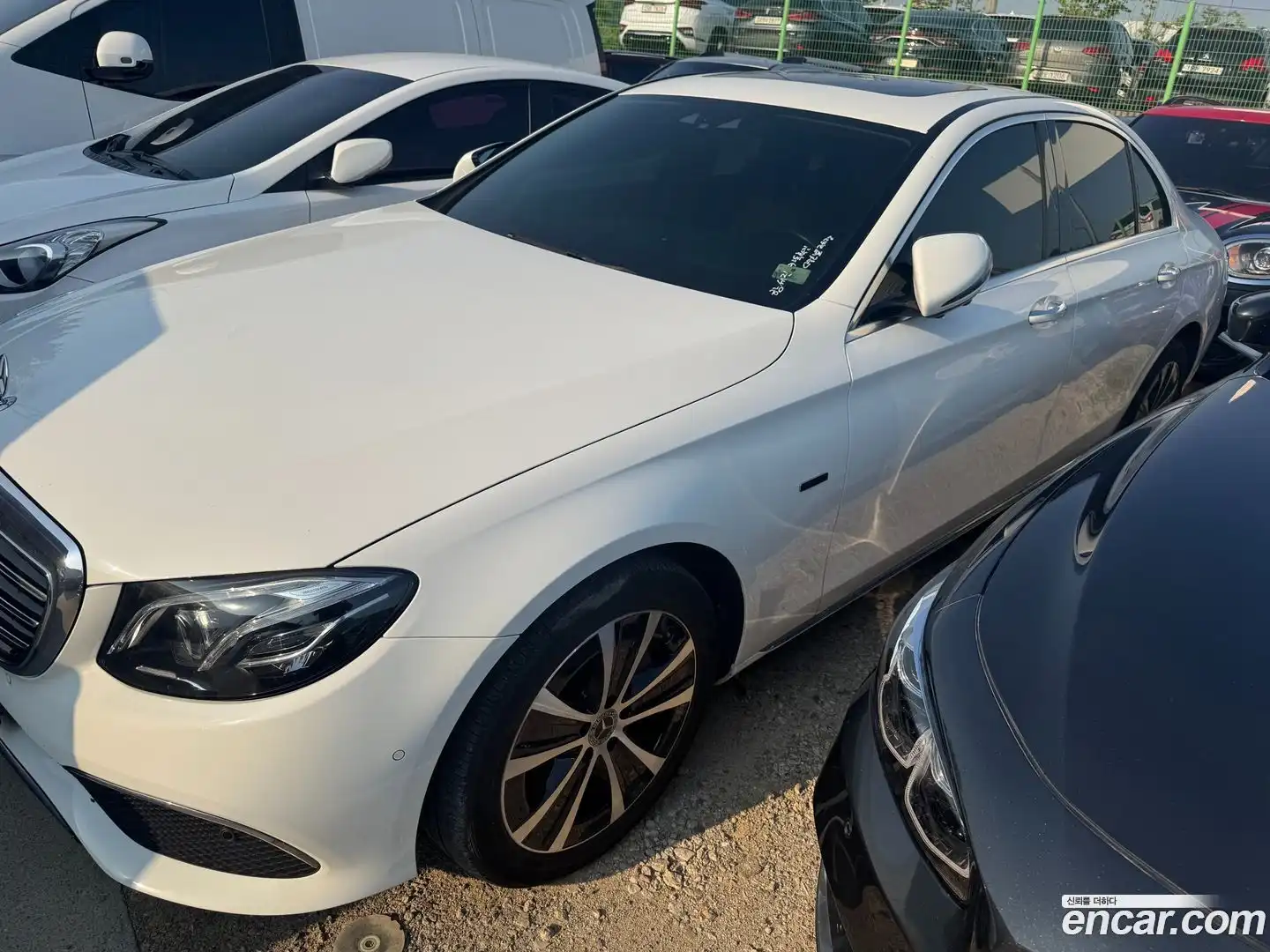 E-Class Mercedes-Benz 2020.8-OUTER-002