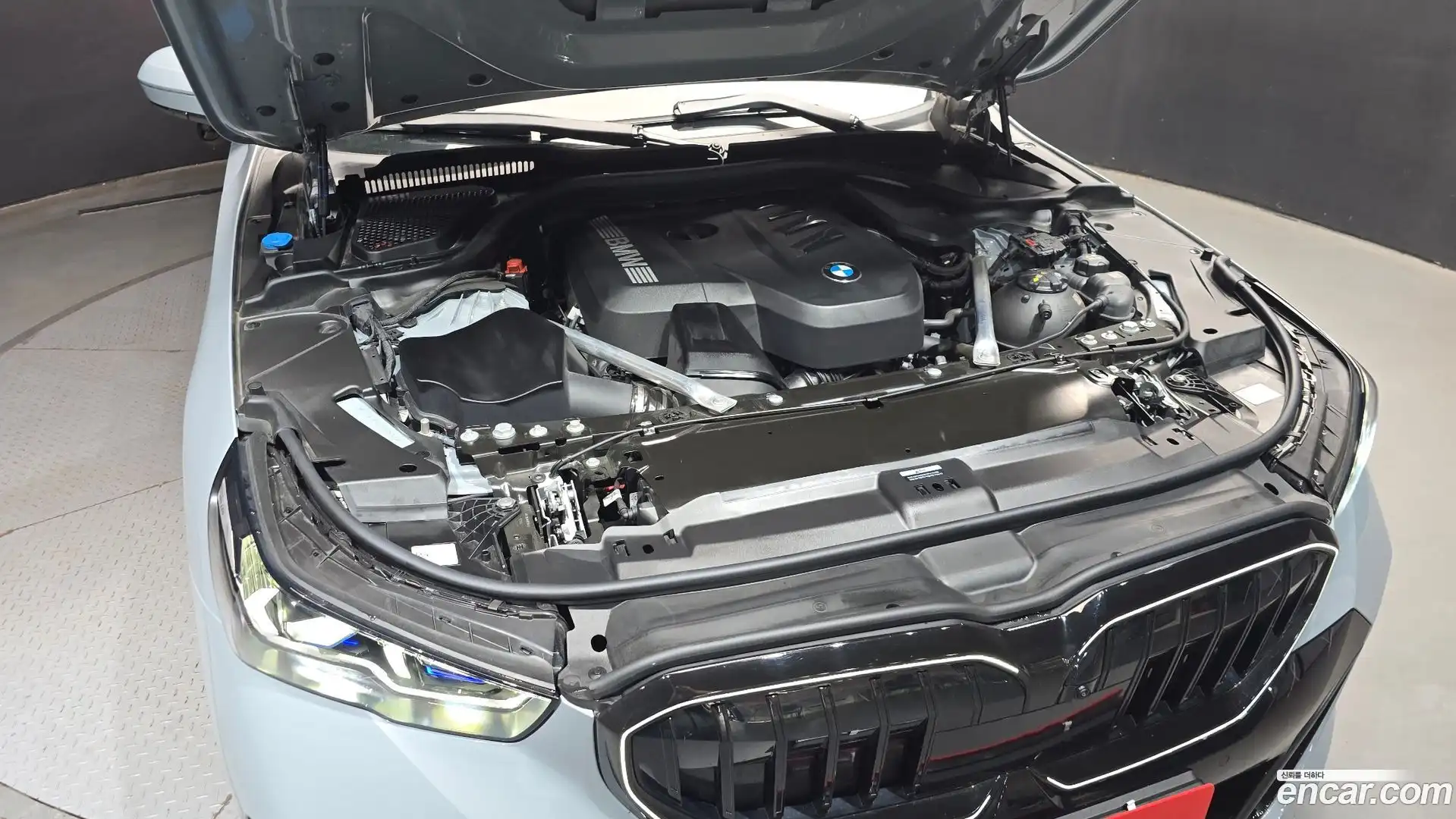 5-Series BMW 2025.9-OUTER-006